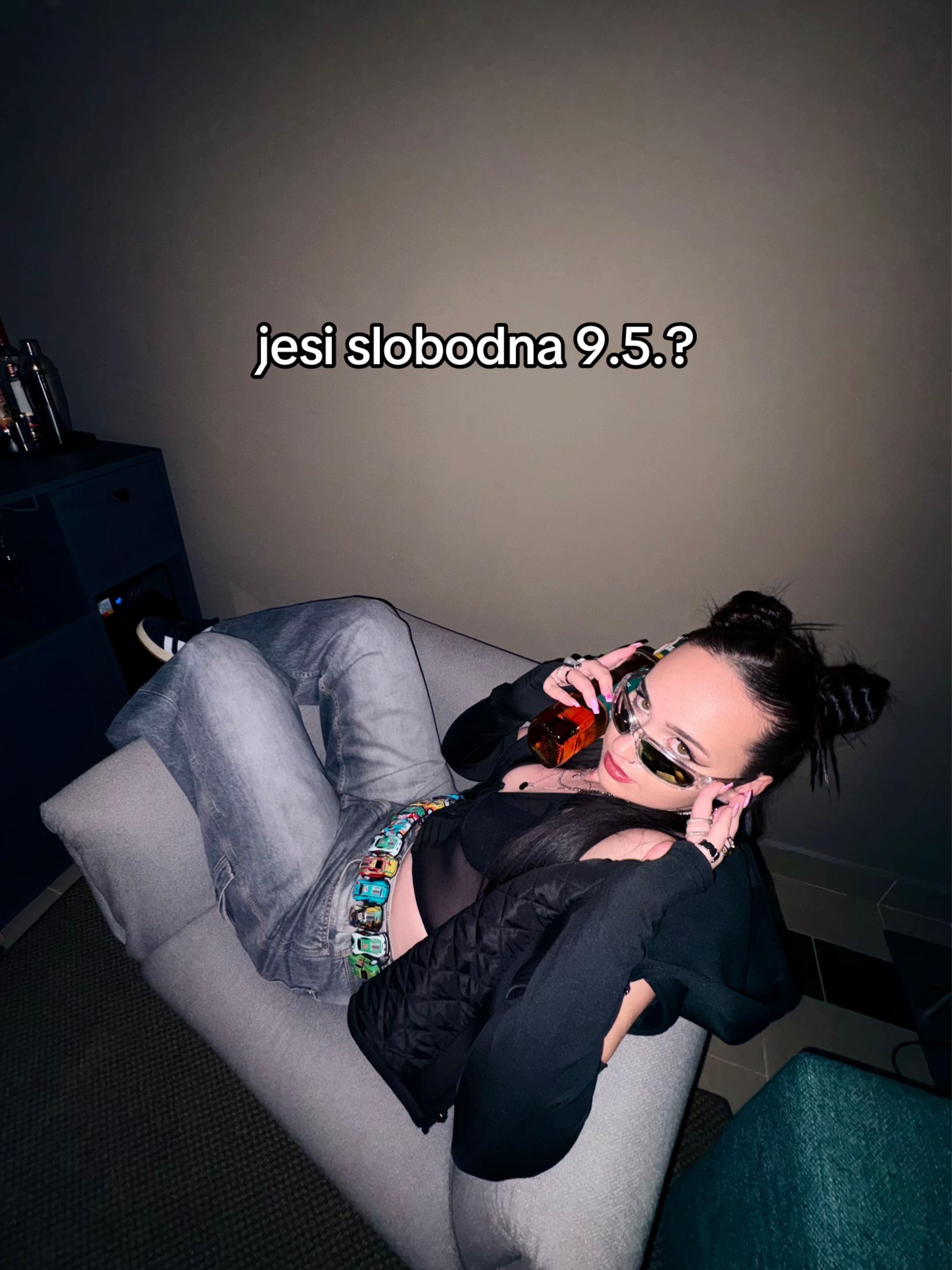 @niirvaanaa__