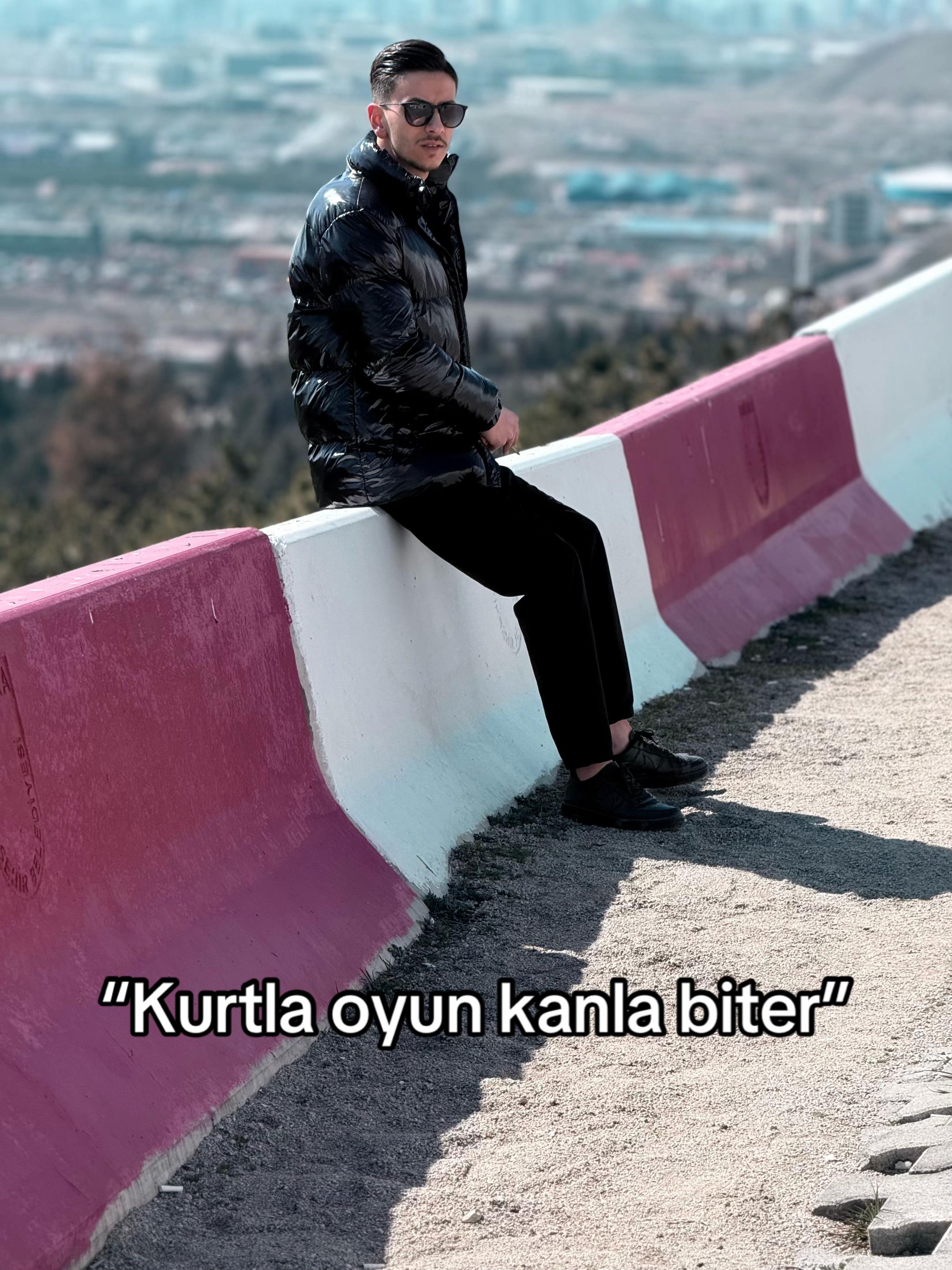 @𝐸.𝒦