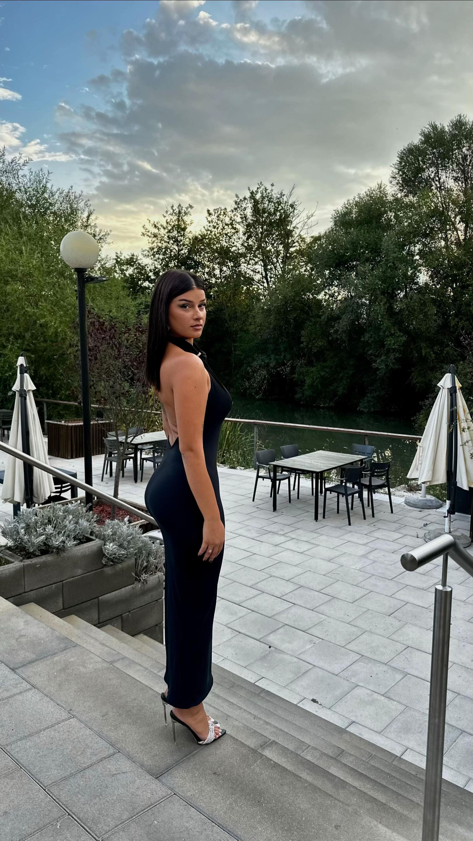 @𝒟𝒾𝒶𝓃𝒶 &dagger;