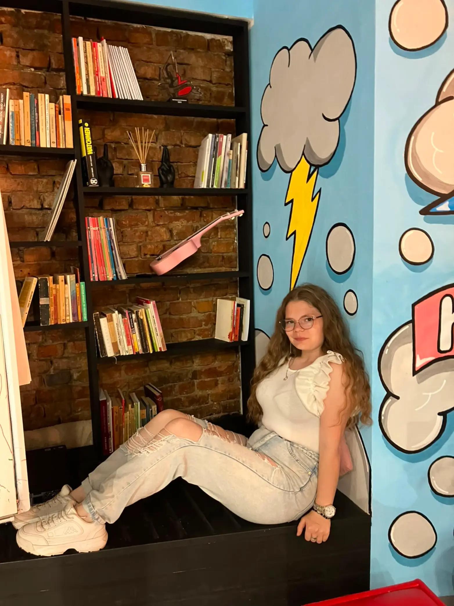 @qx.eliza