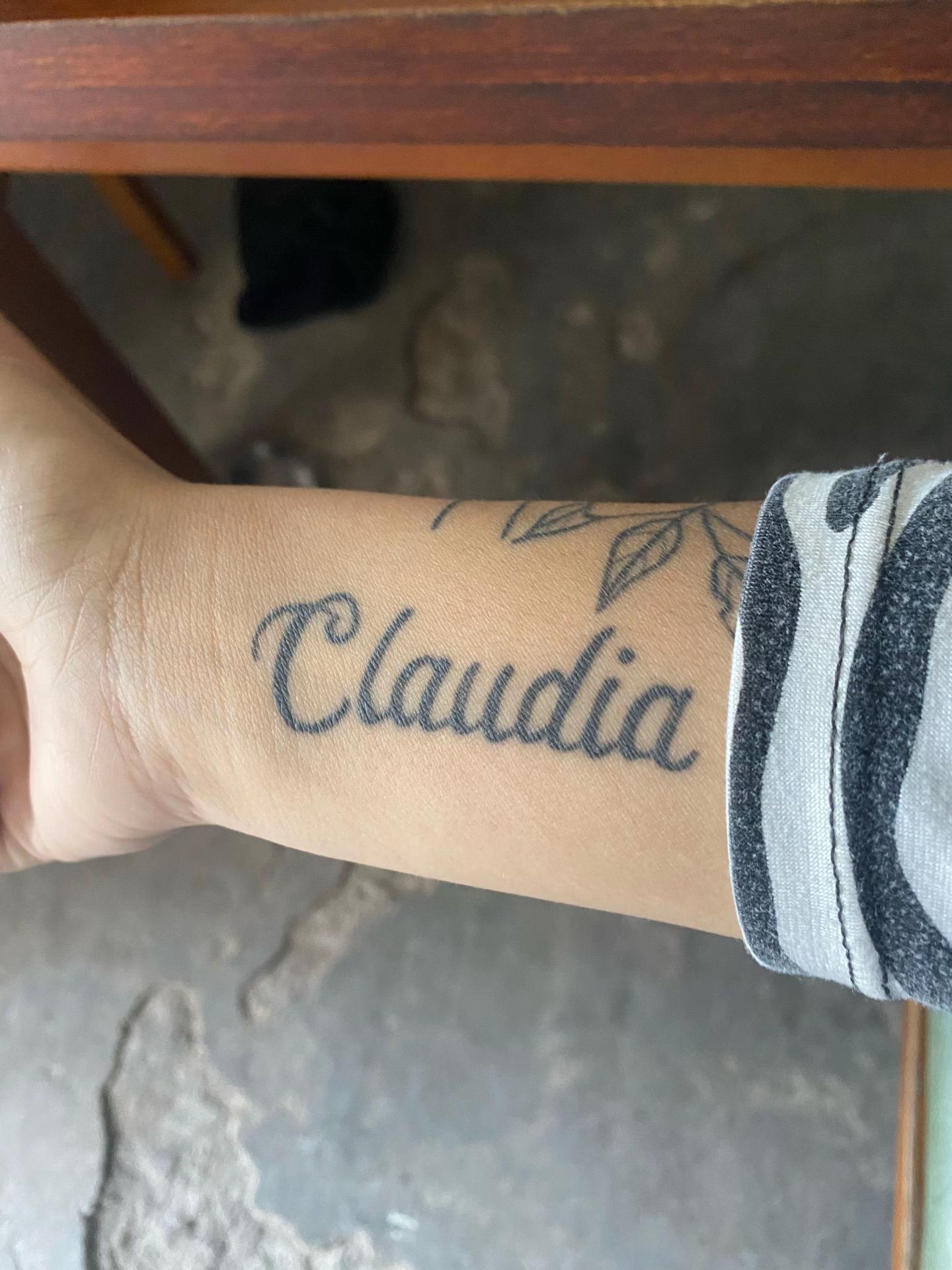 @𝑳𝒖𝒄𝒊𝒂 𝑴𝒂𝒄𝒂𝒓𝒆𝒏𝒂😘