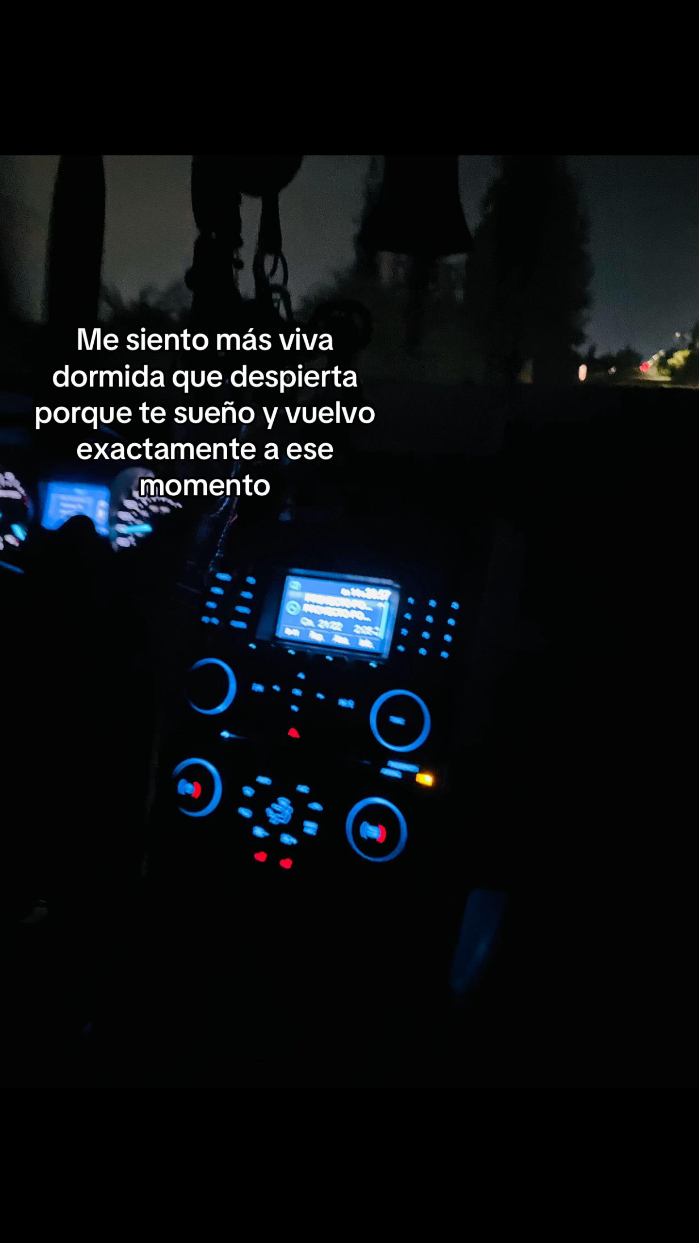 @ᥫ᭡.