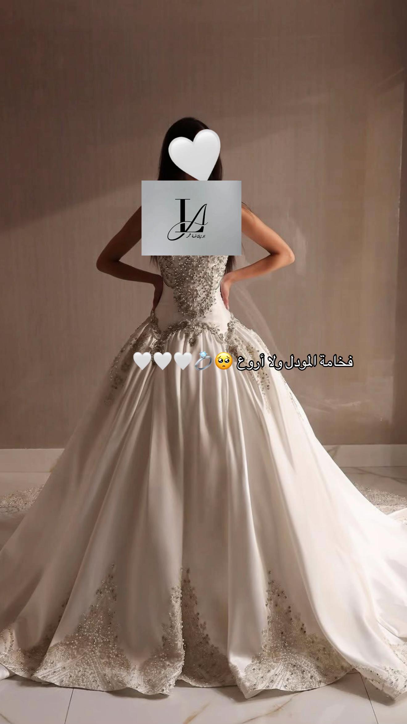 @بوتيك لمسة عُمر 💍🤍