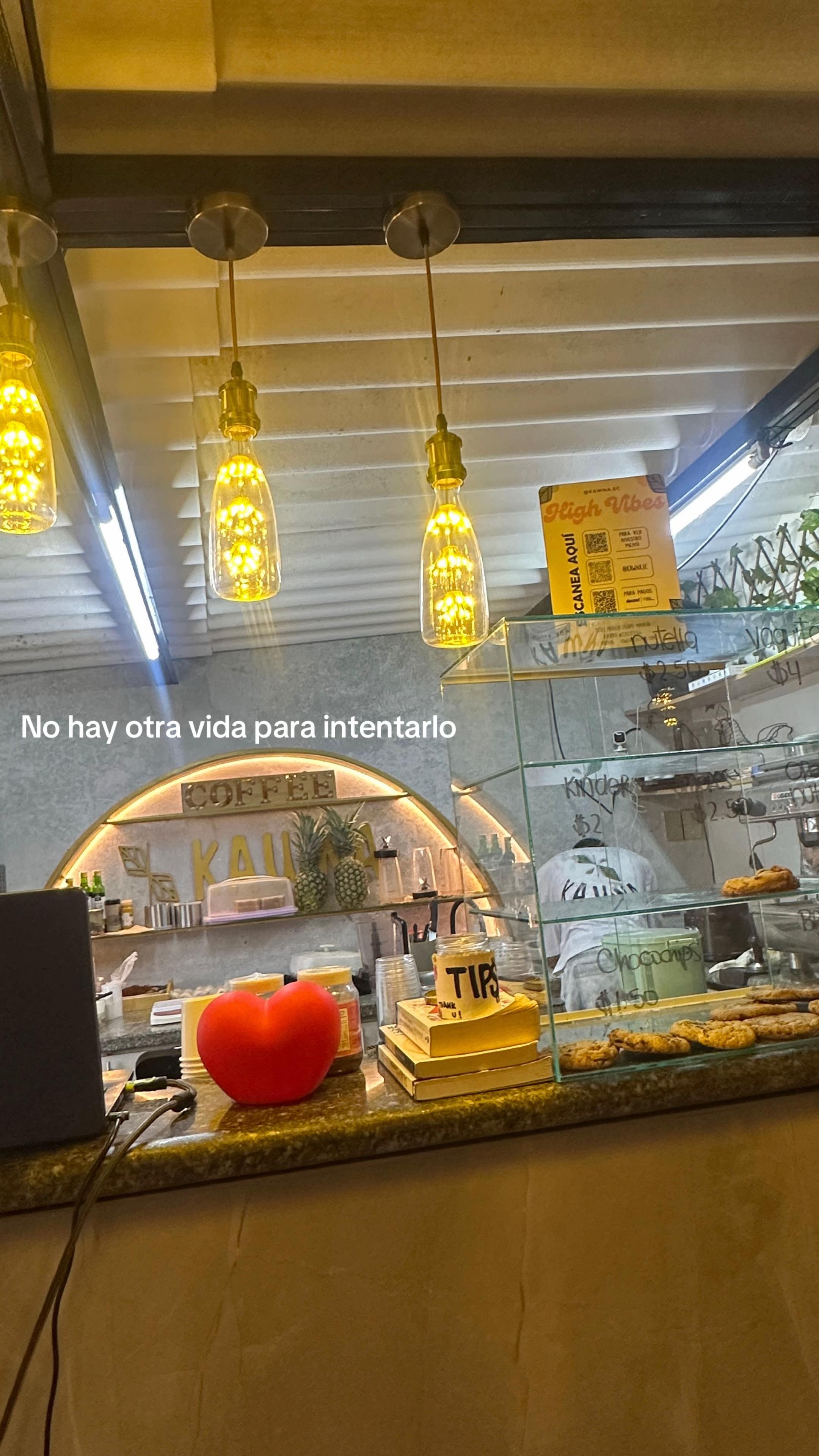 @Mely Cruz 🏳️🌈