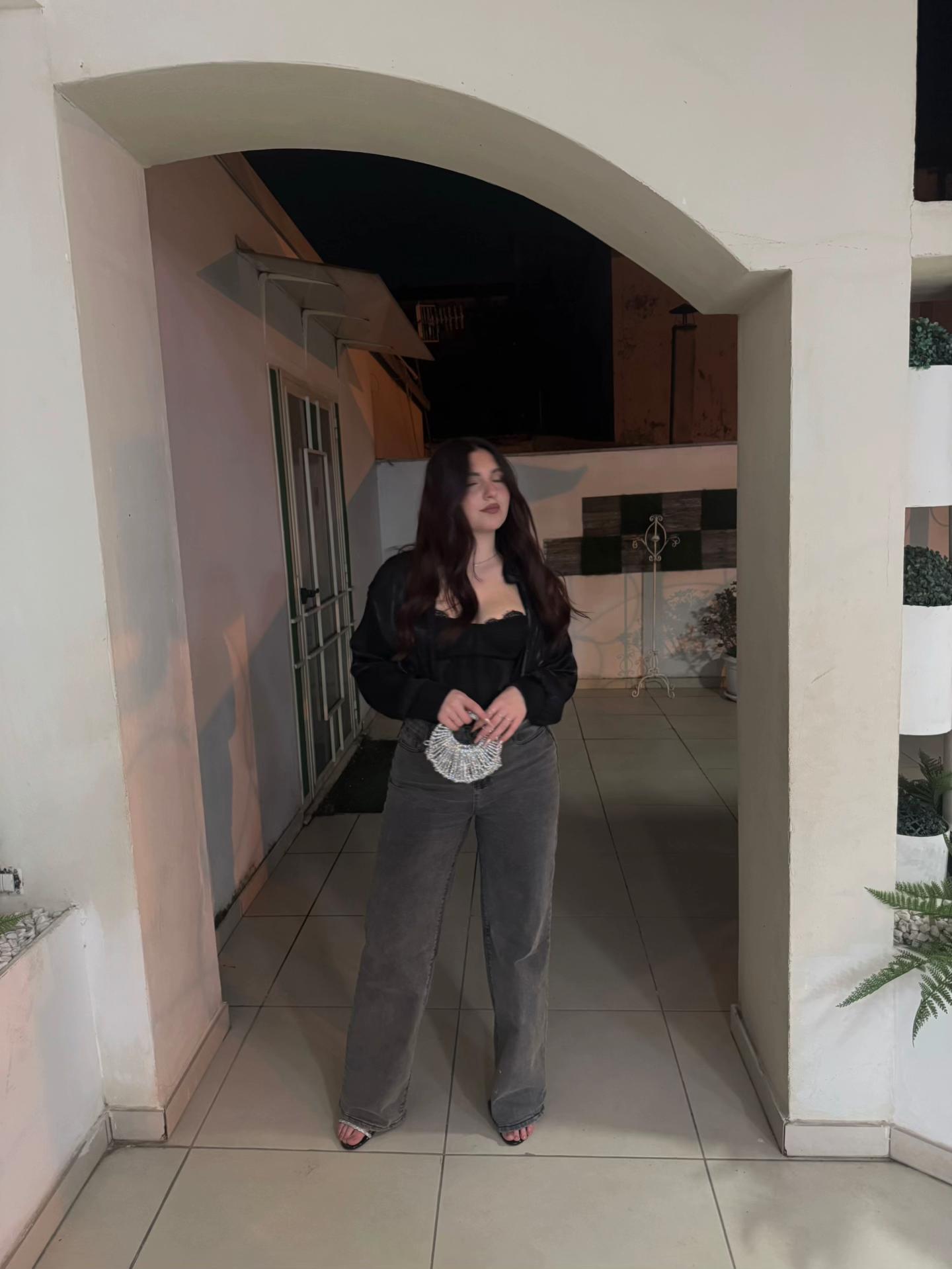 @7