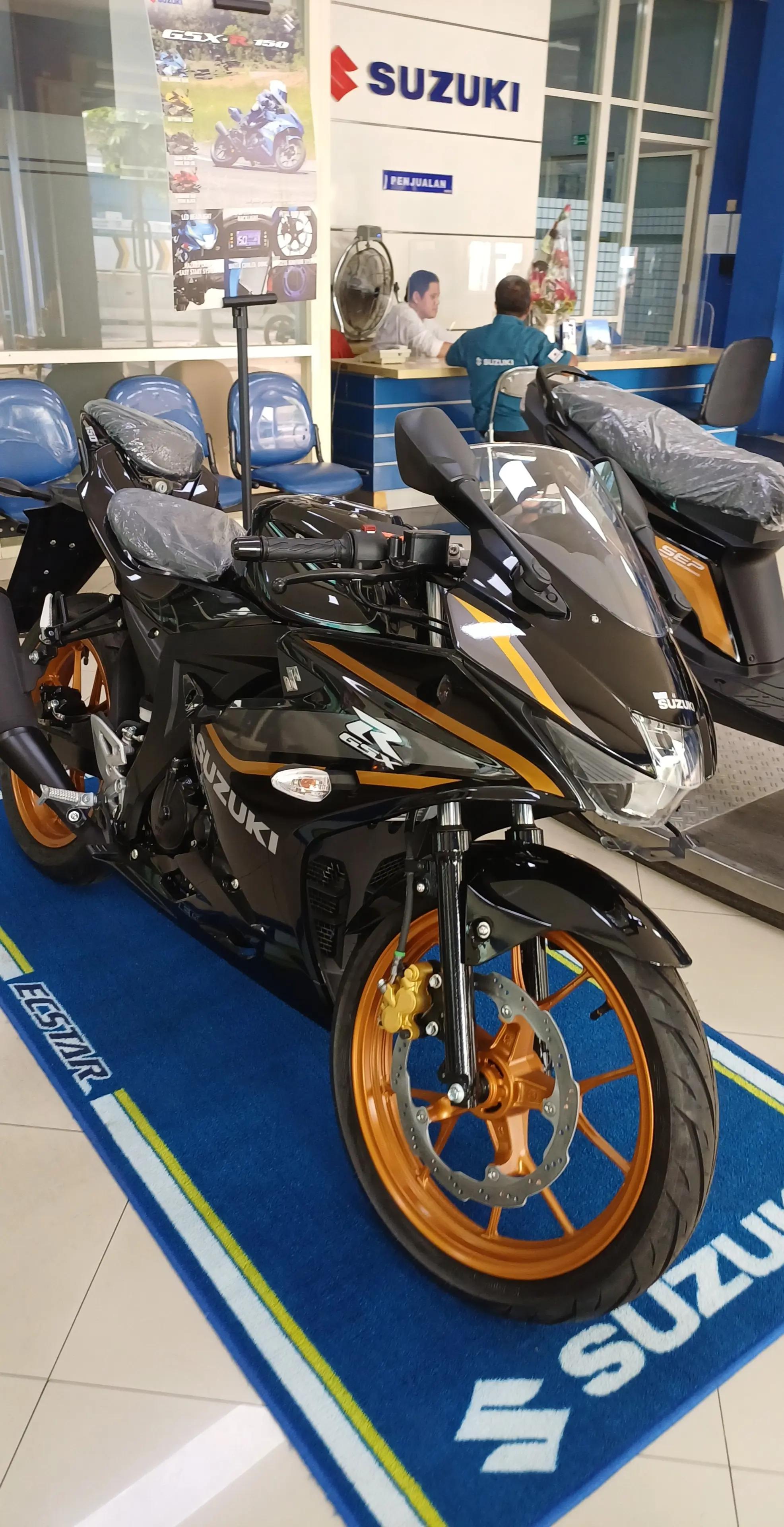 @suzuki hayam wuruk