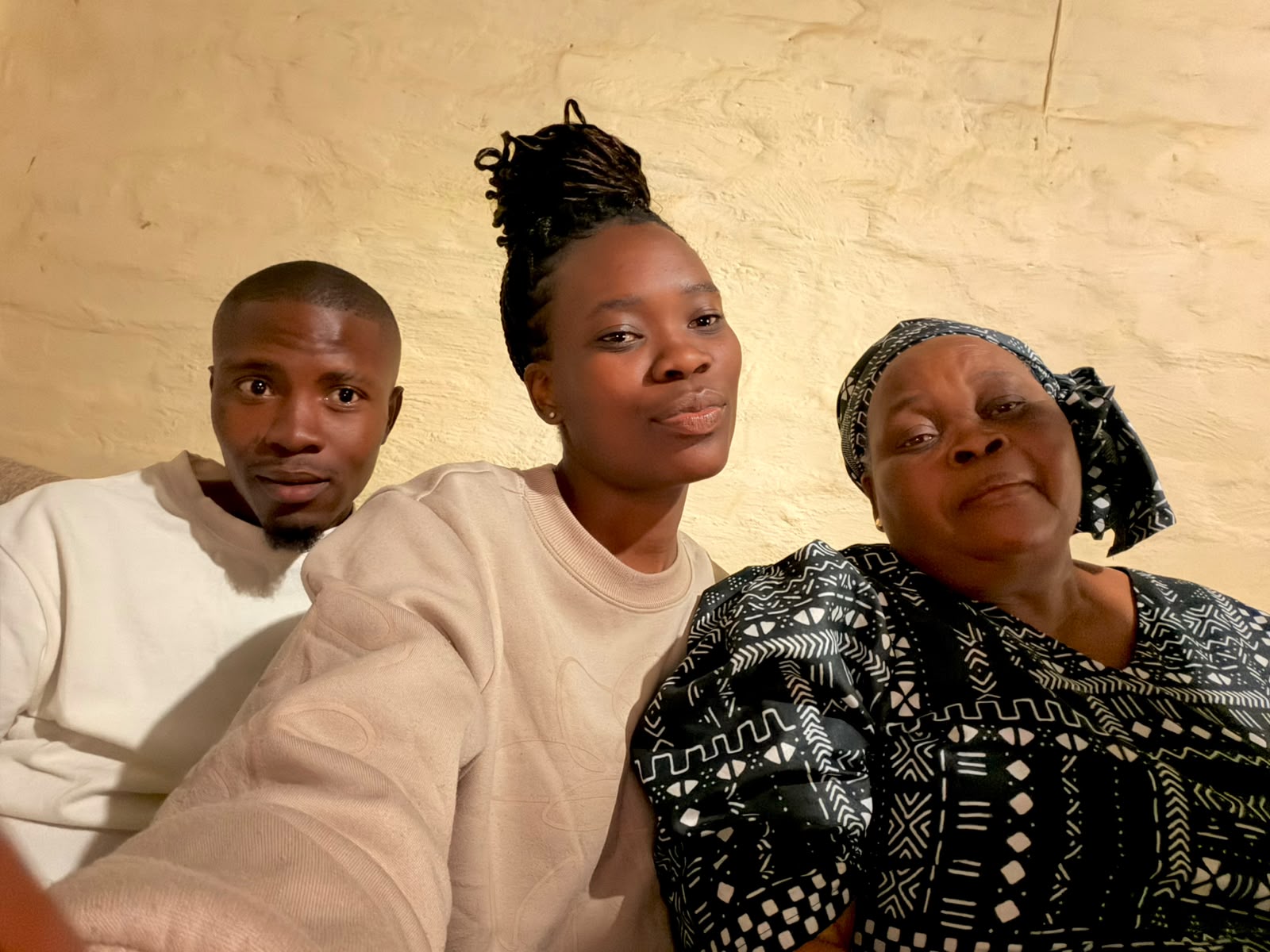 @Mthokozisi SA