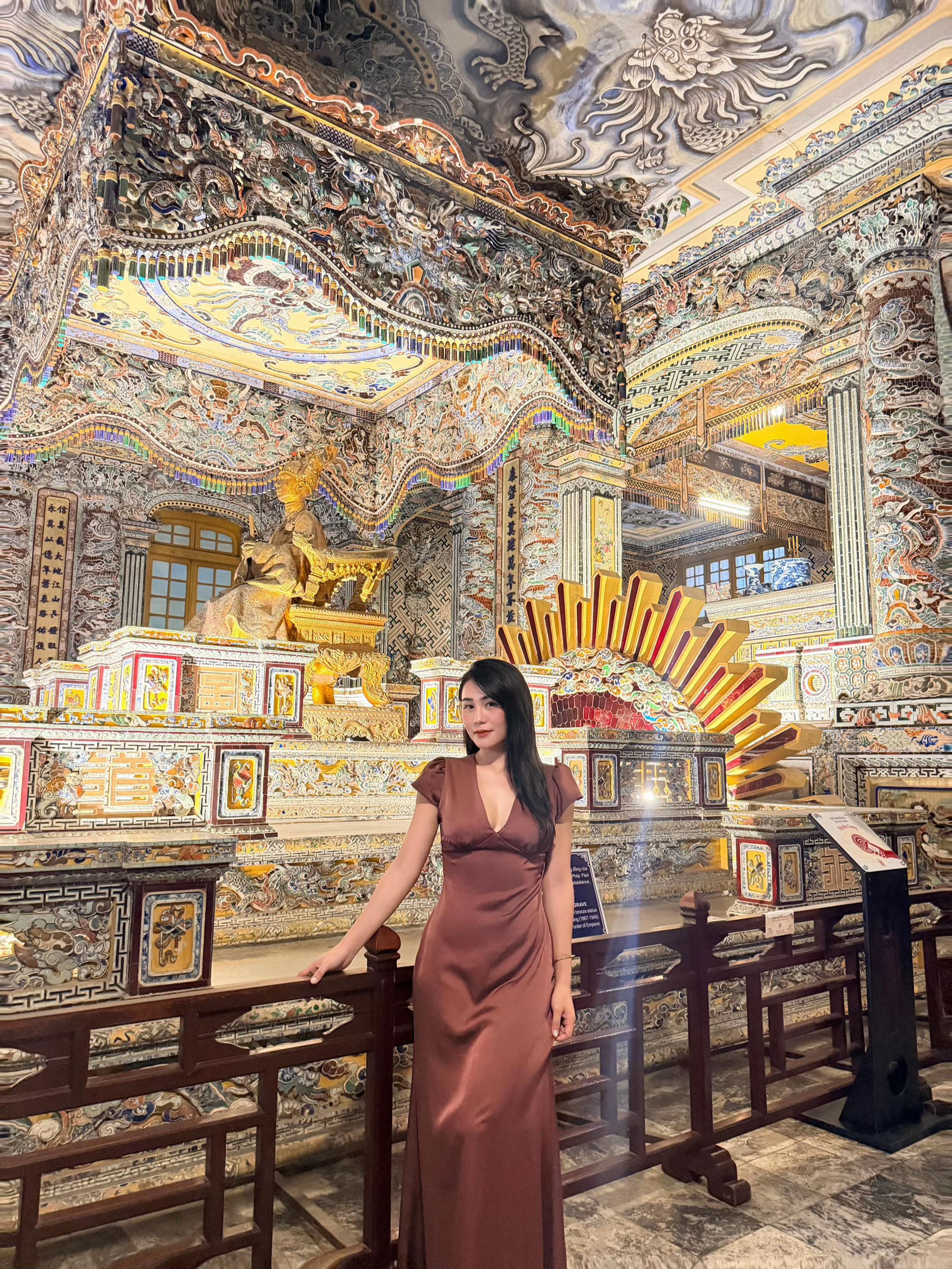 @Nguyễn Tuyết Ngân