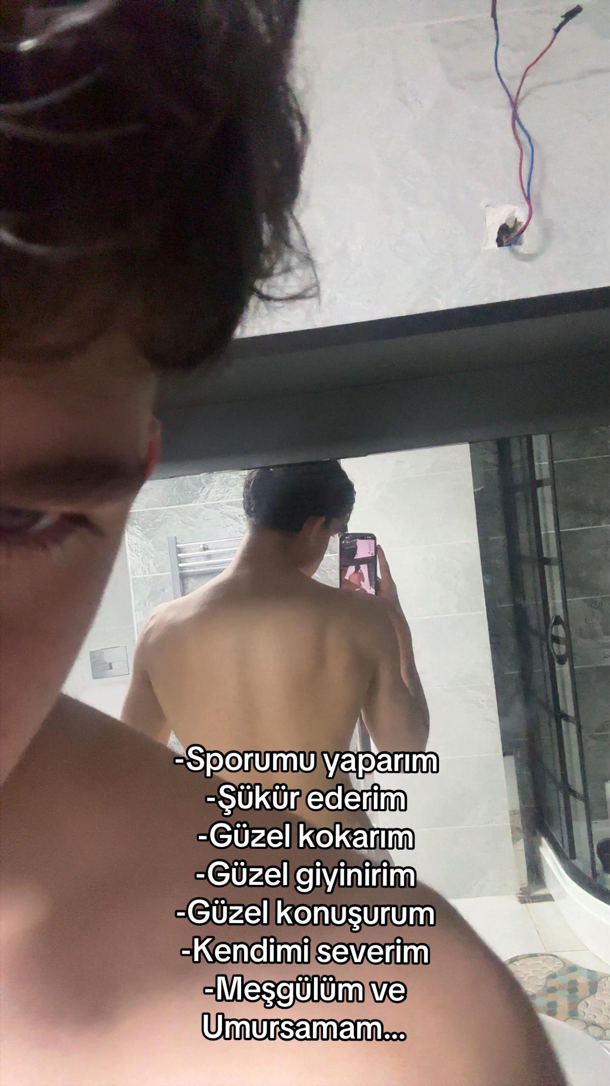 @the_eyo