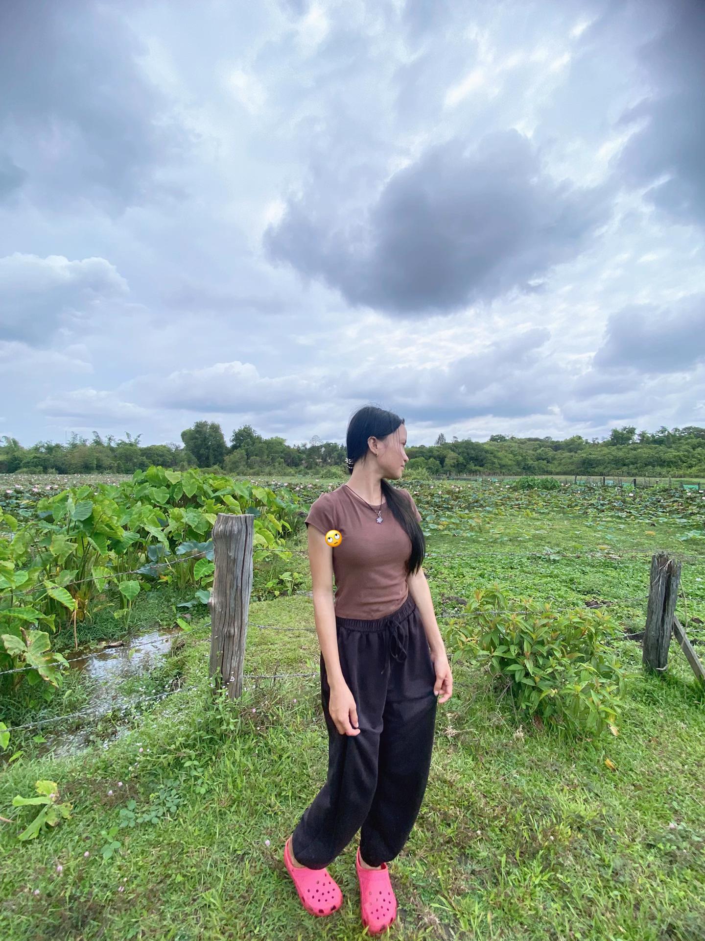 @ជំទាវណាលី🙂