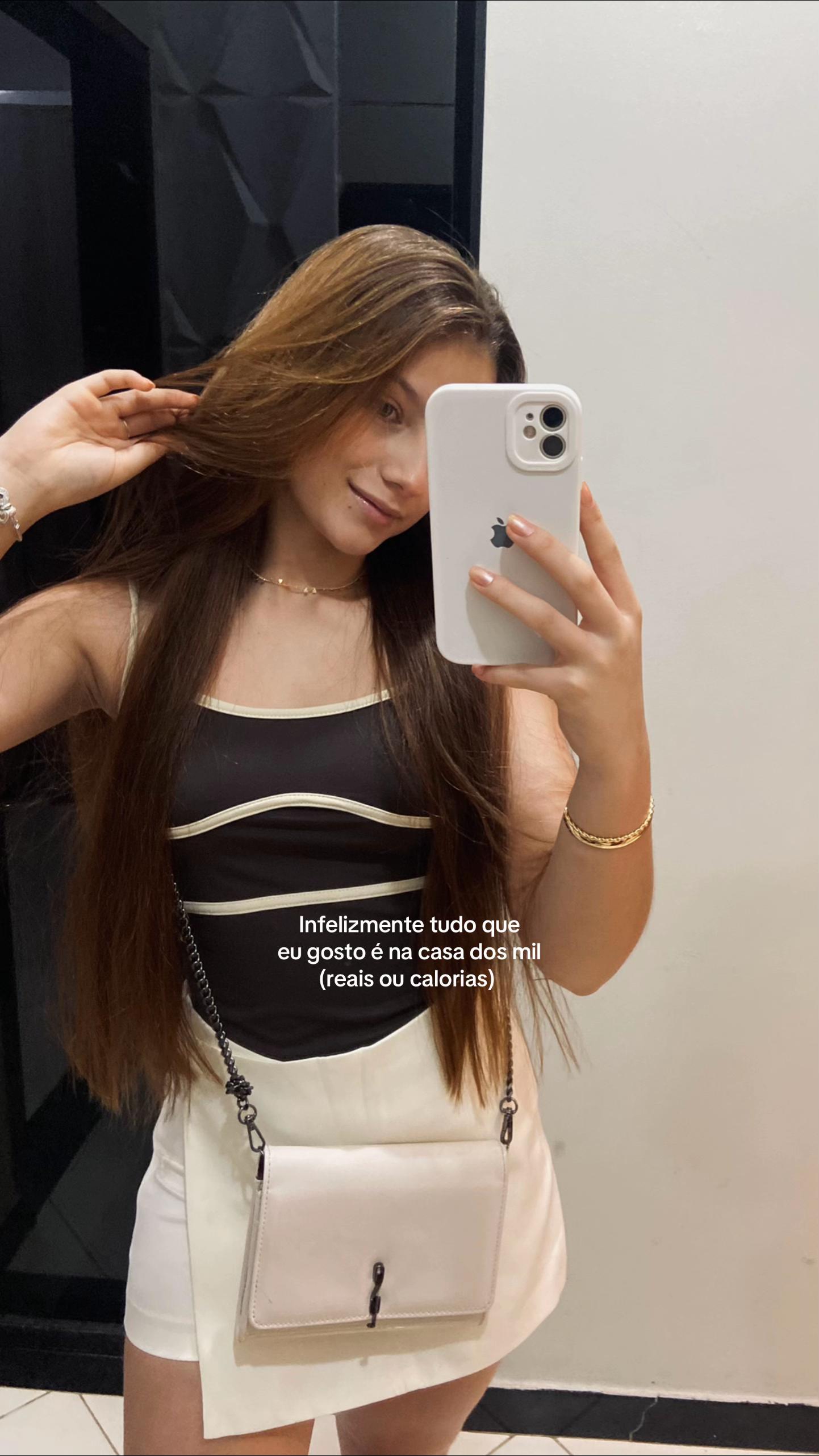 @Ariane C.