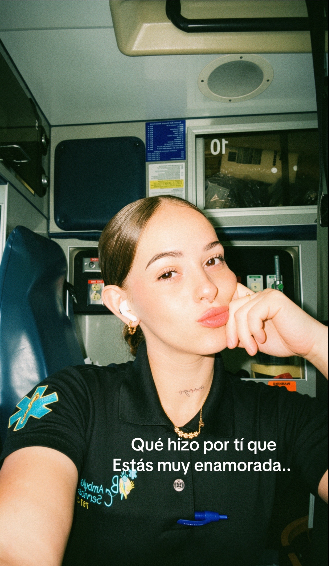 @🥂🎱👩🏻&zwj;🦰