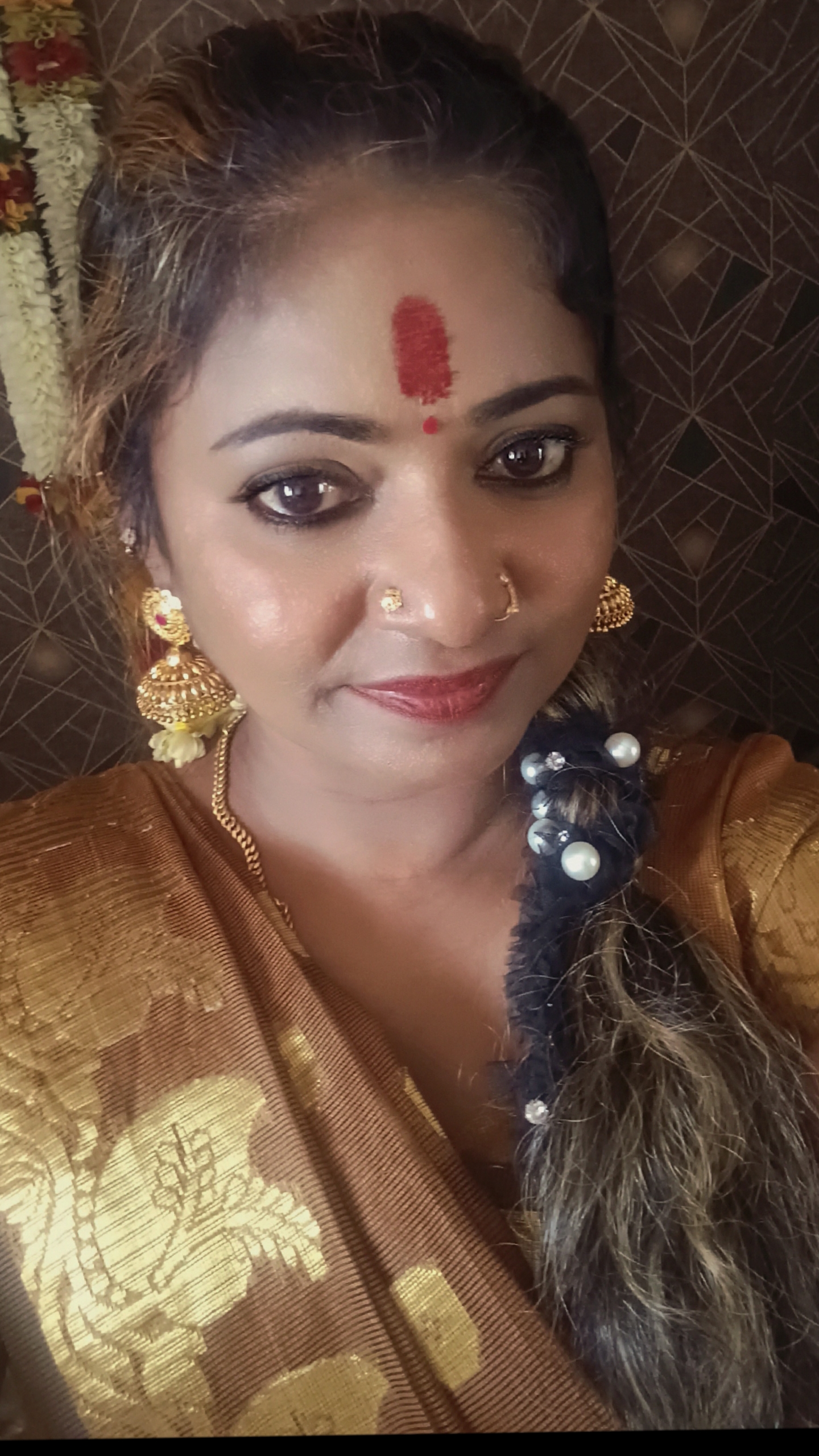 @Saroja Roja