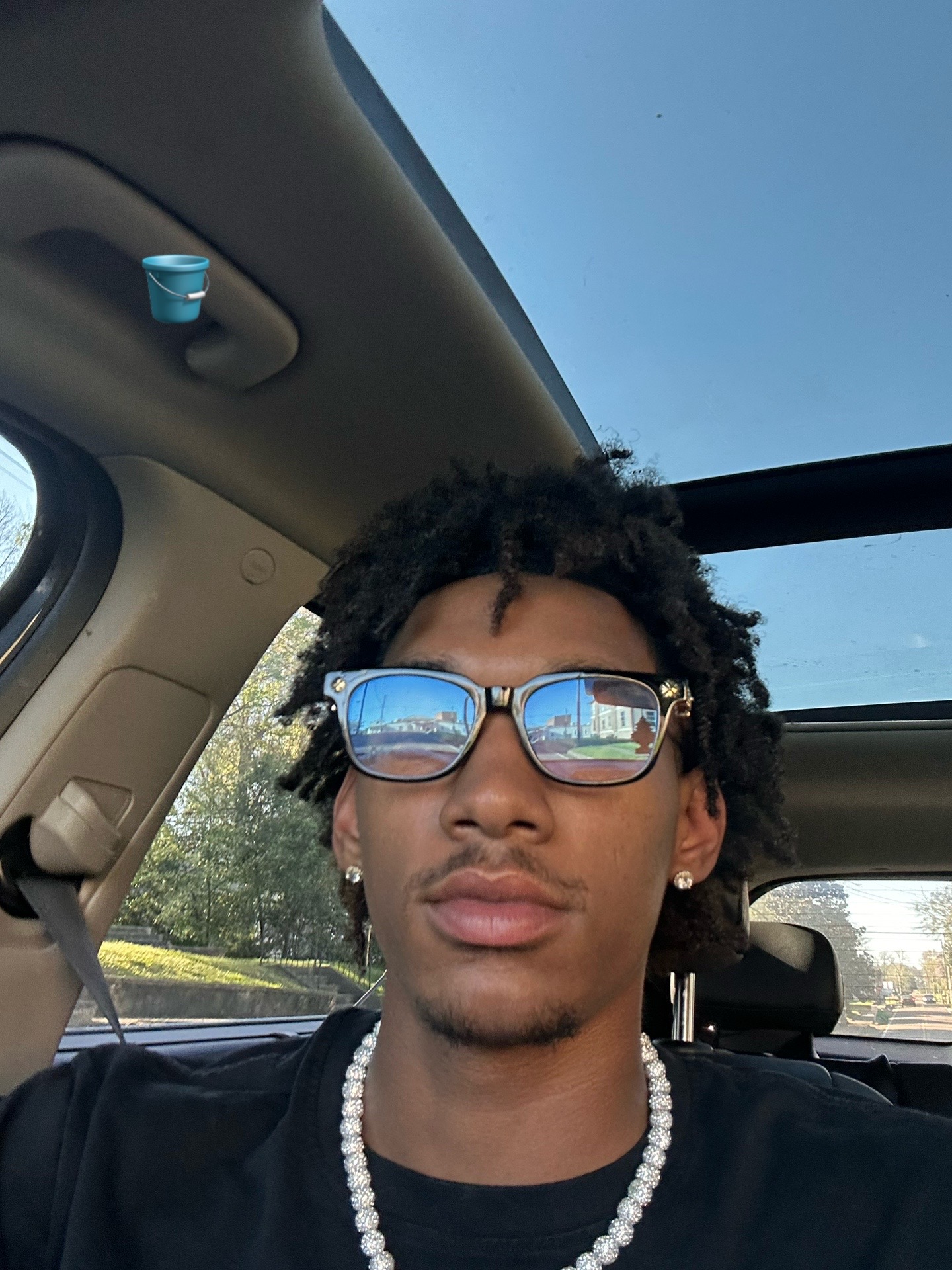 @3