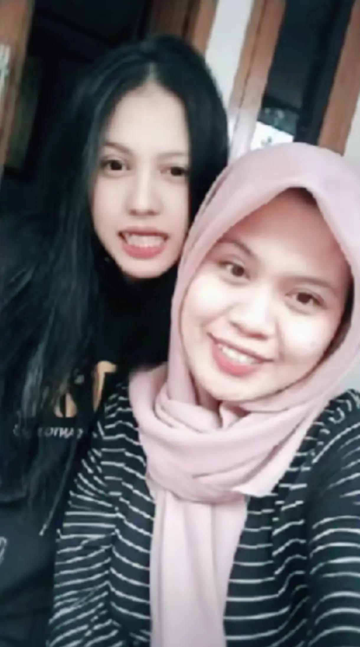 @Indriyanii