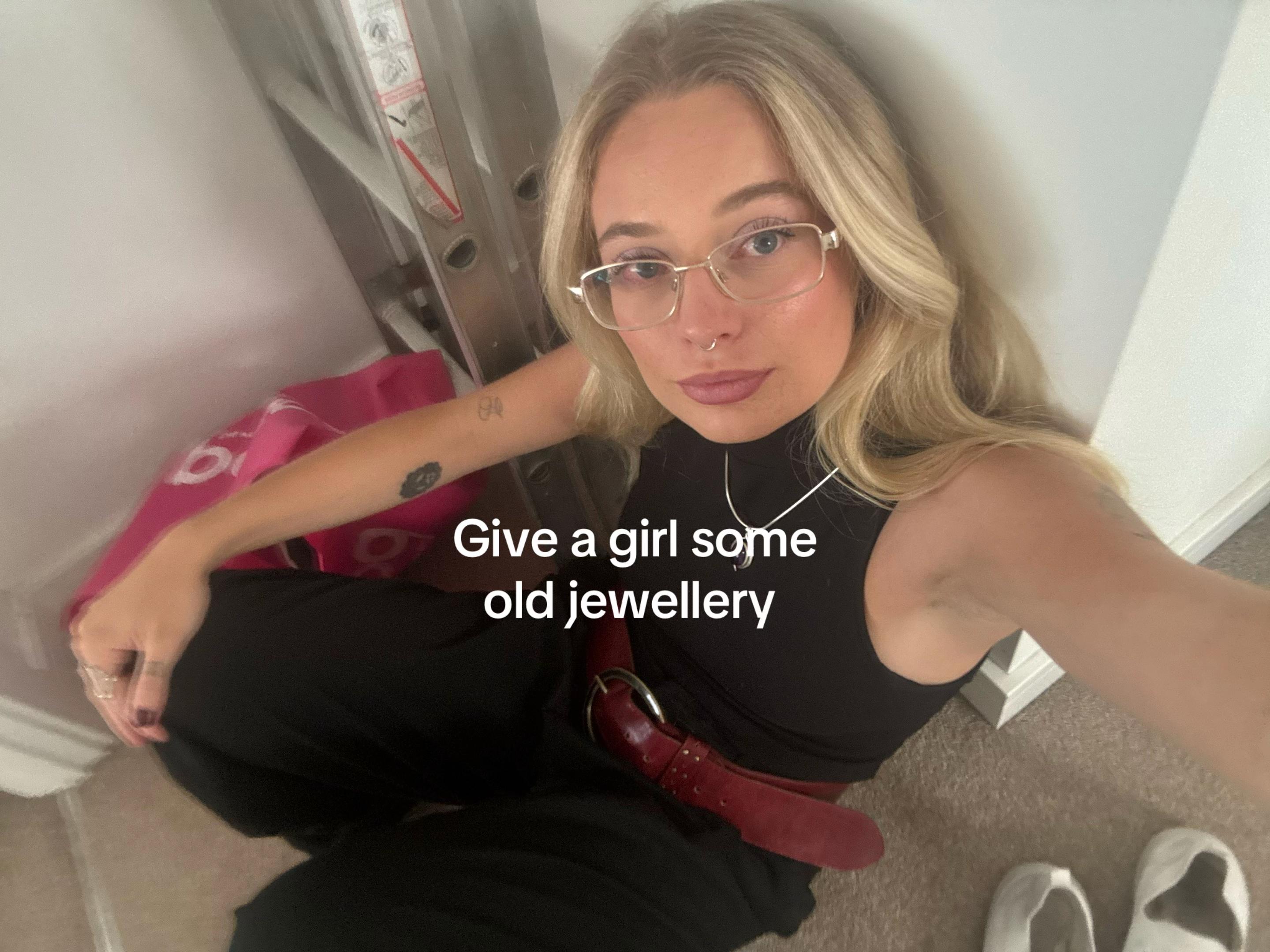 @Blustudioz