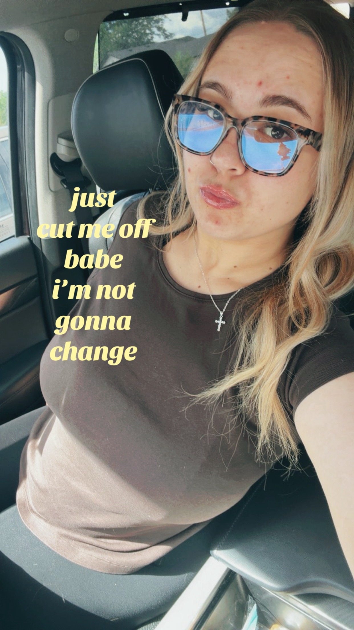 @bella