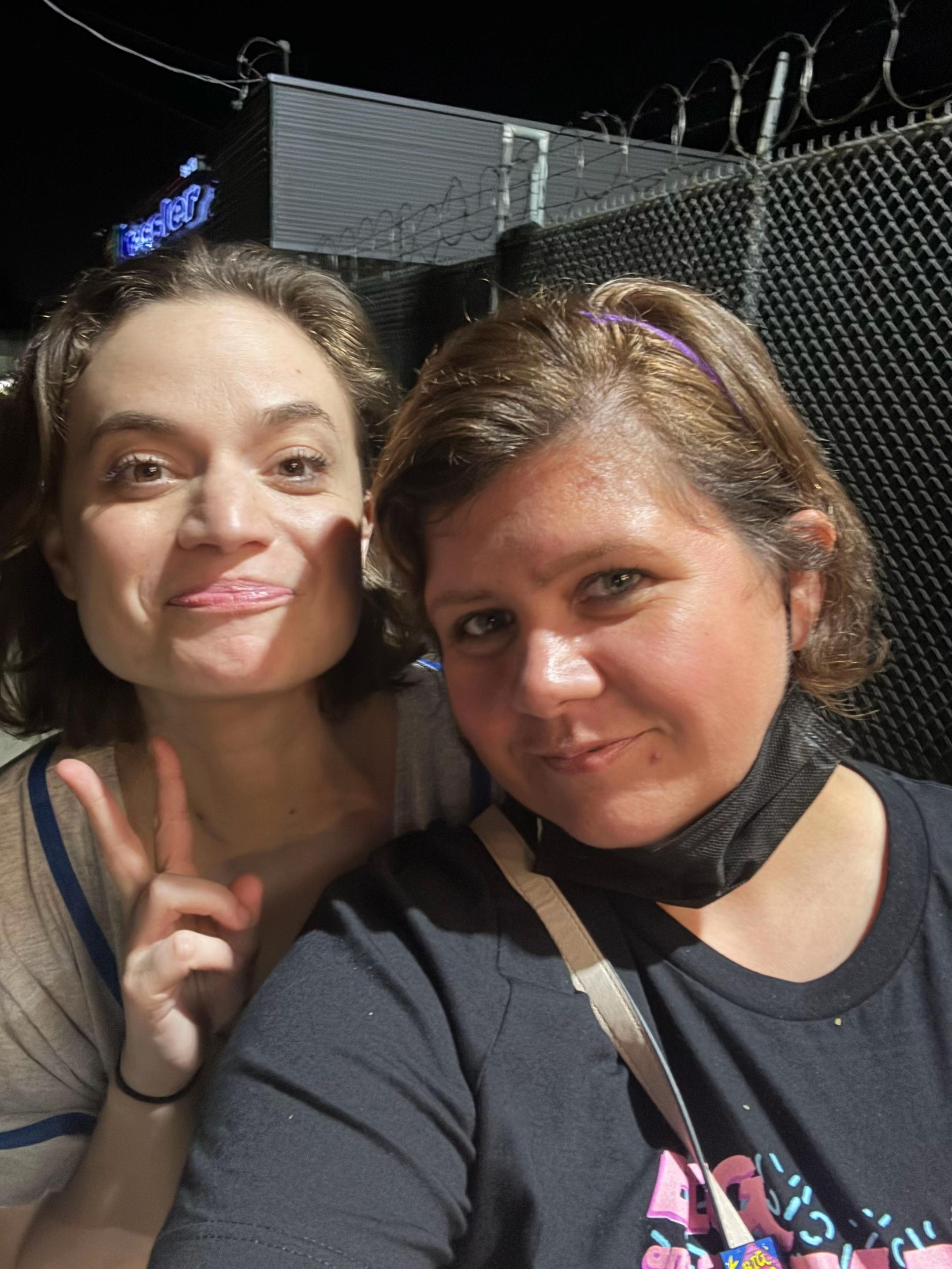 @Holytits93