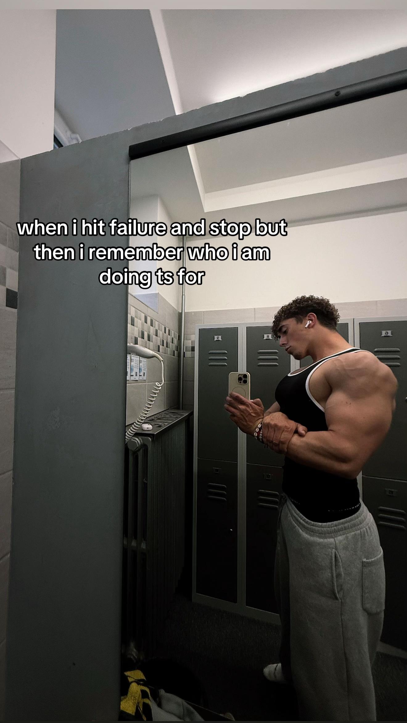 @Roman Bandyk