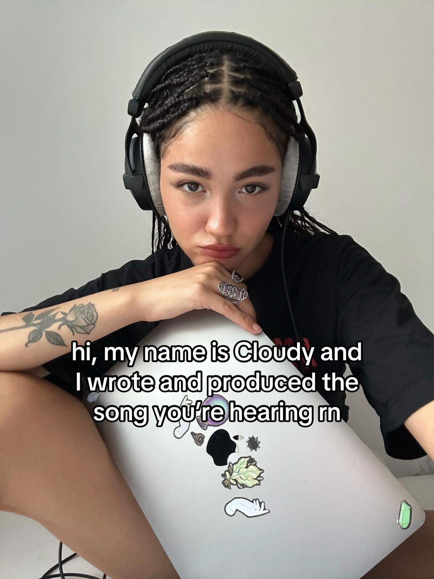 @Cloudy June
