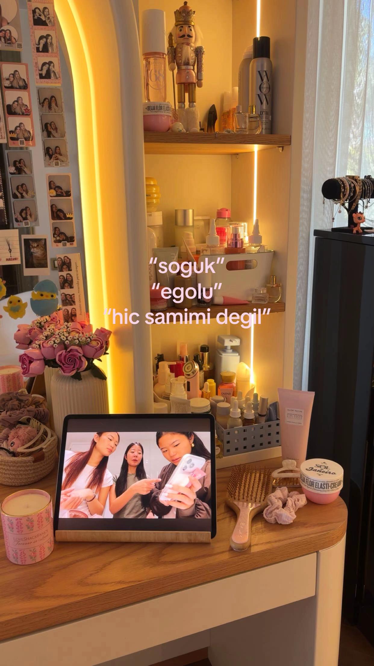 @𝑏𝓊𝑔𝓁𝑒𝓂🪽