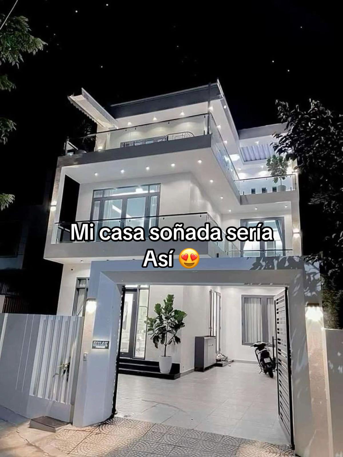 @Elena Rodríguez