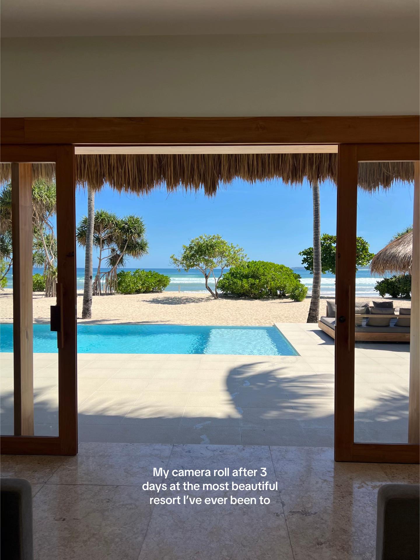 @Aimee Bell - Travel & Life