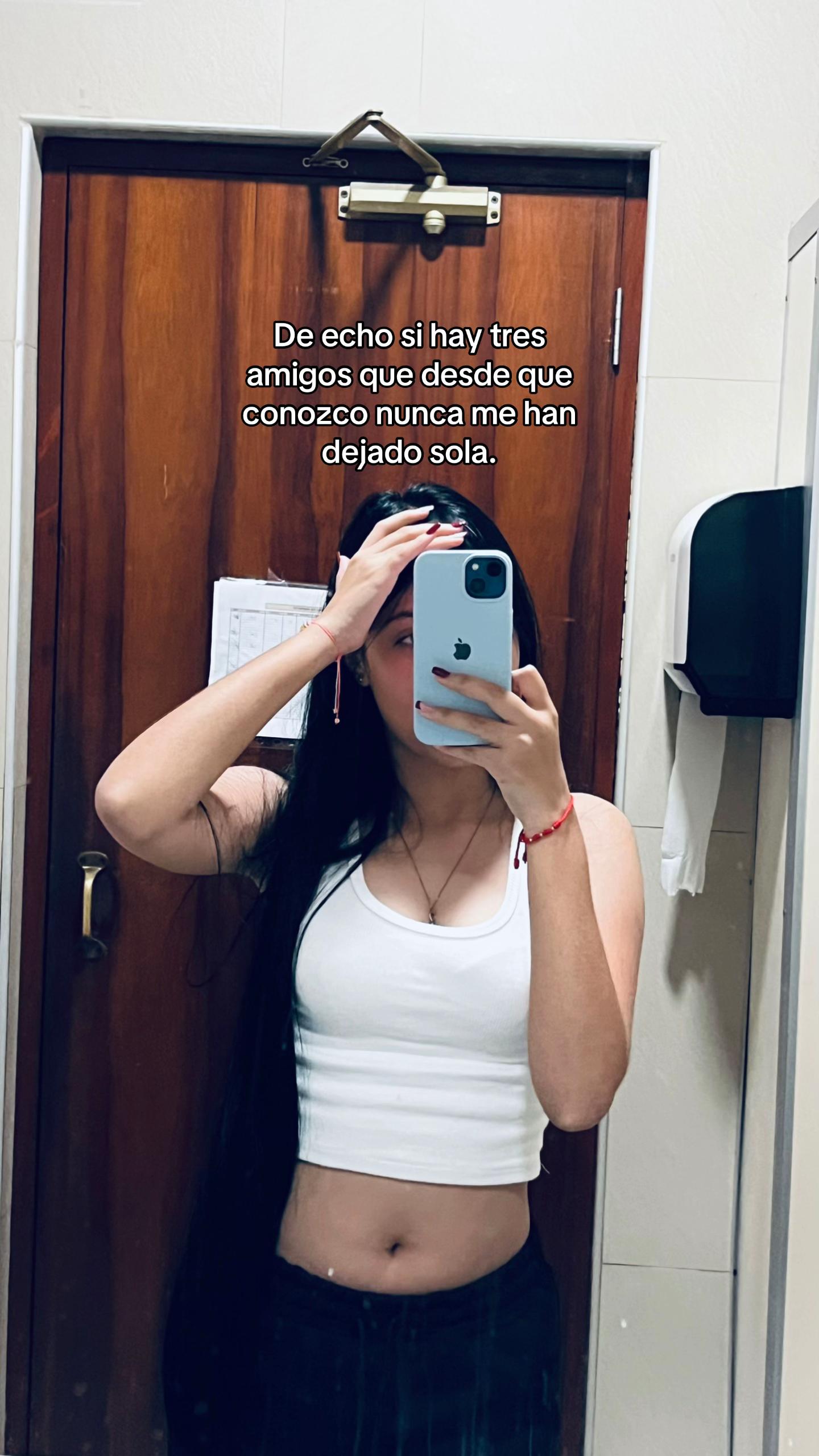 @𝐟𝐫𝐚𝐧𝐜𝐡𝐢𝐢🐝