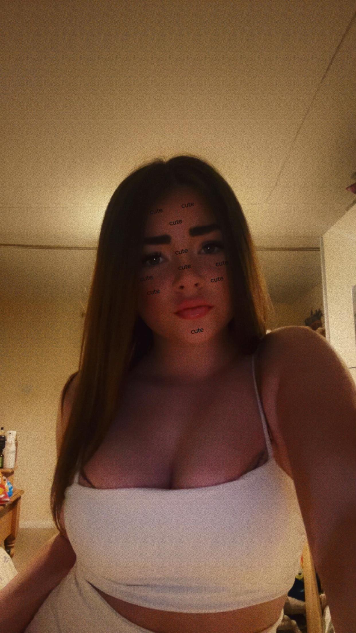 @𝓲𝓿𝔂𝓵𝓸𝓾𝔁𝓸