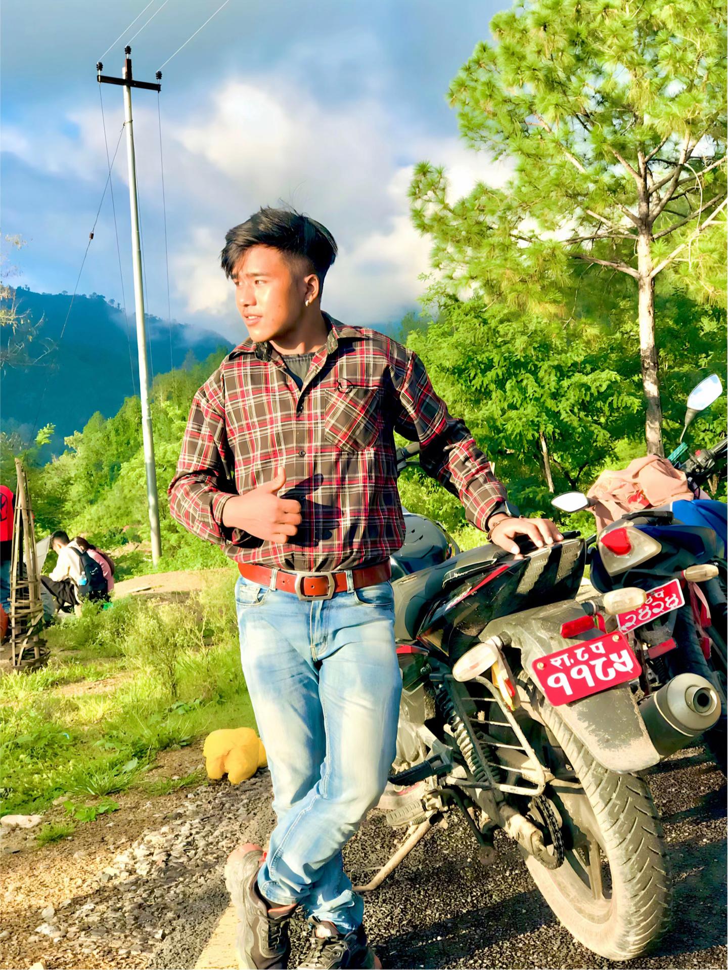 @Dadhiram Giri