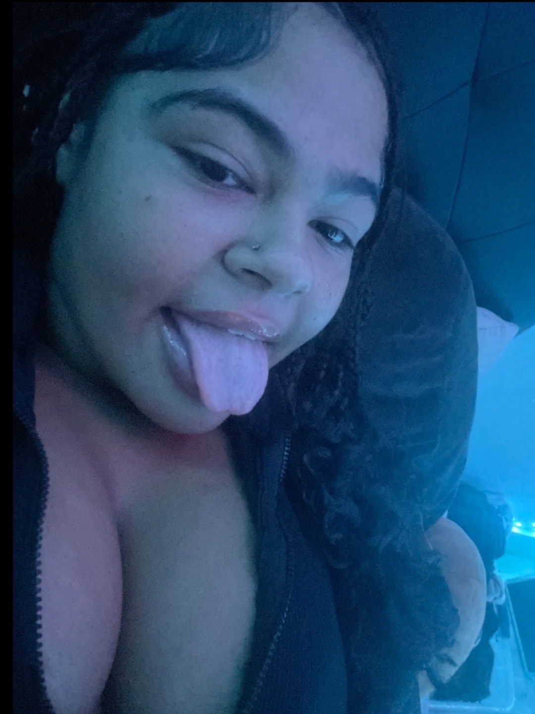 @deyluv_laylay