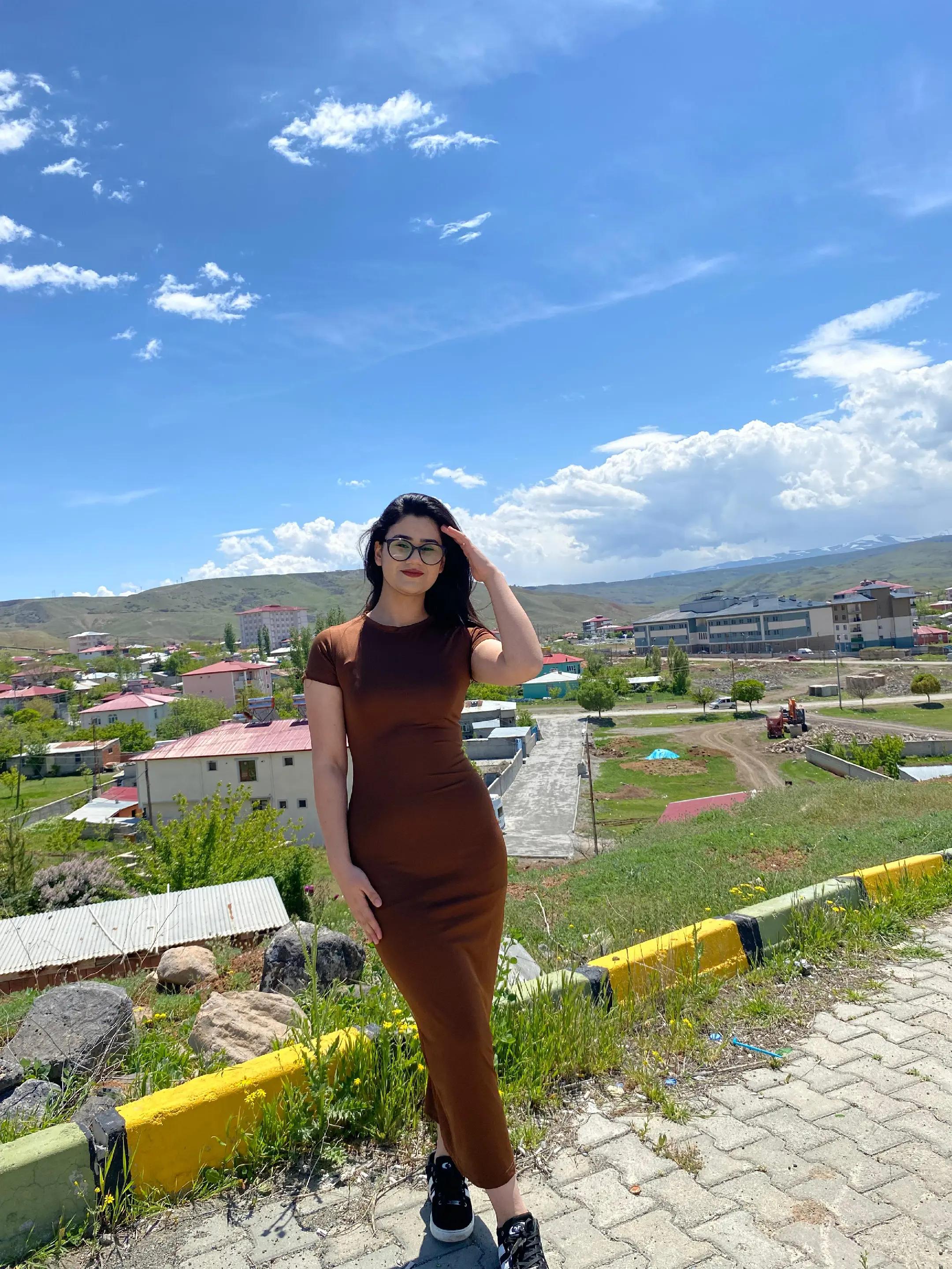 @Azra G&uuml;neş