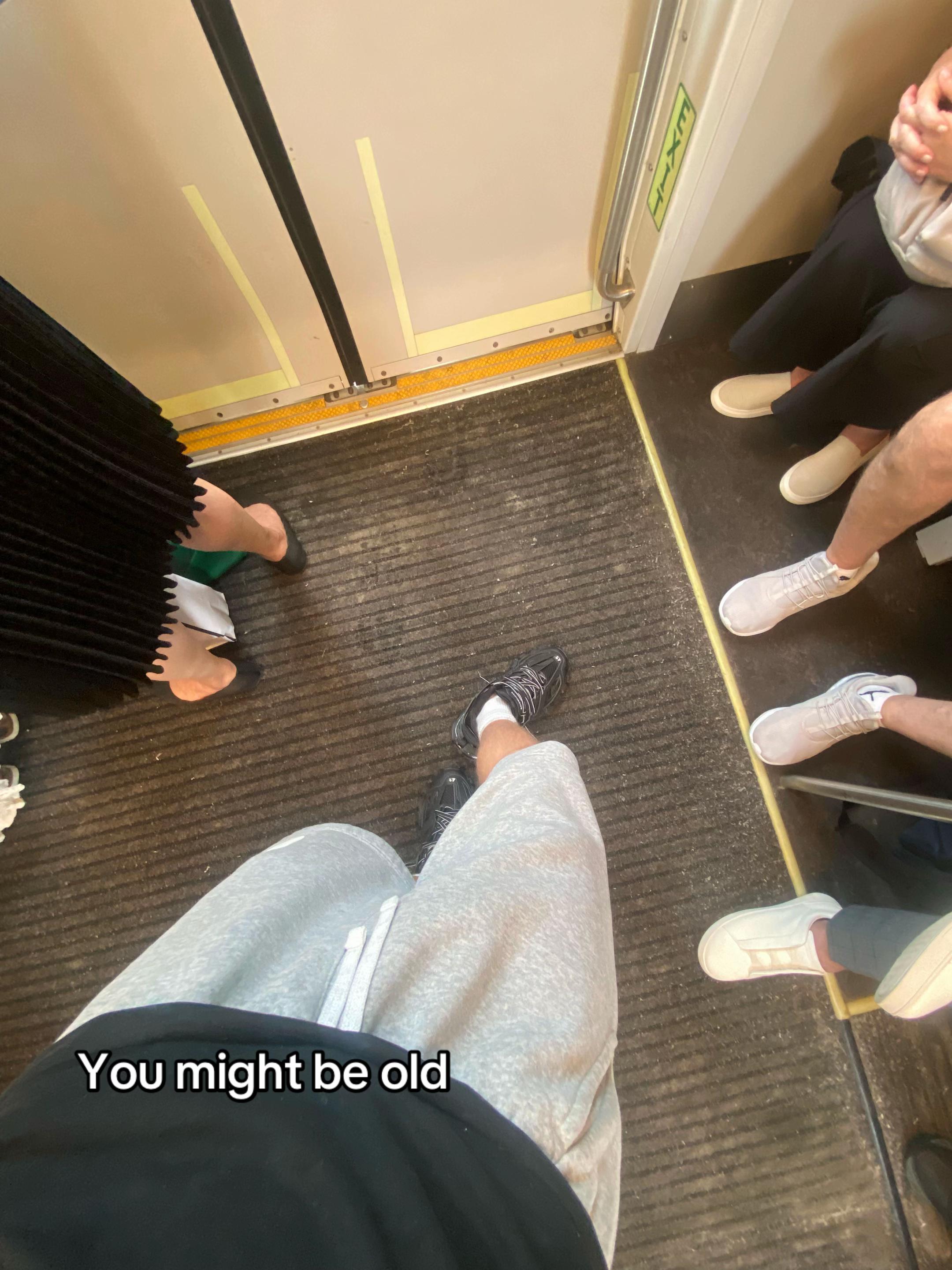 @Cayden™️