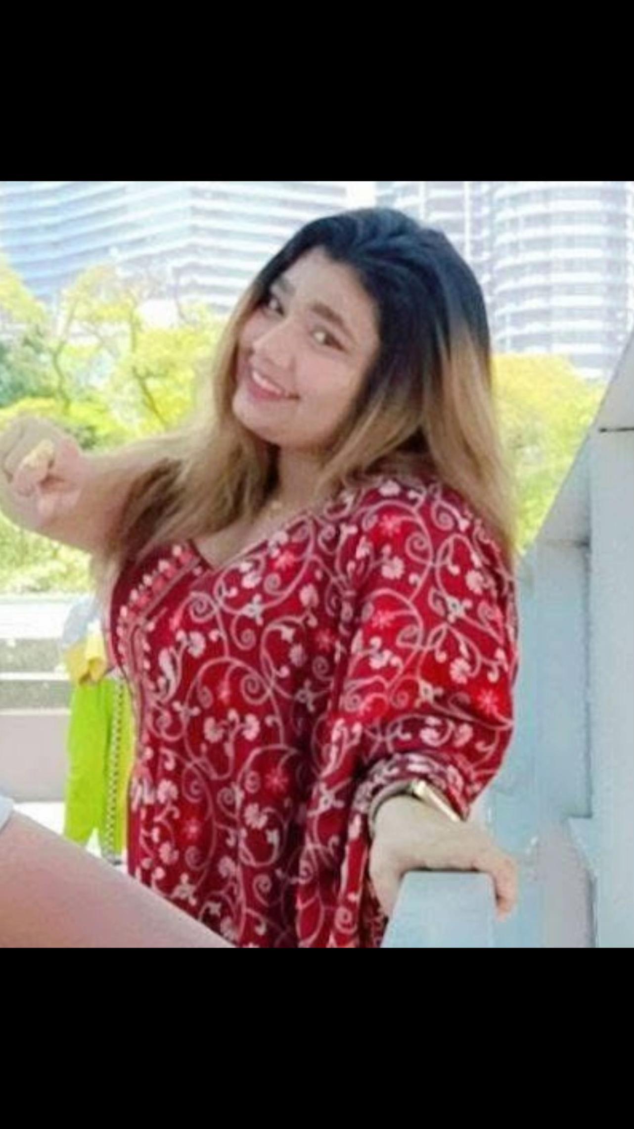 @হাসির 💋 রানি