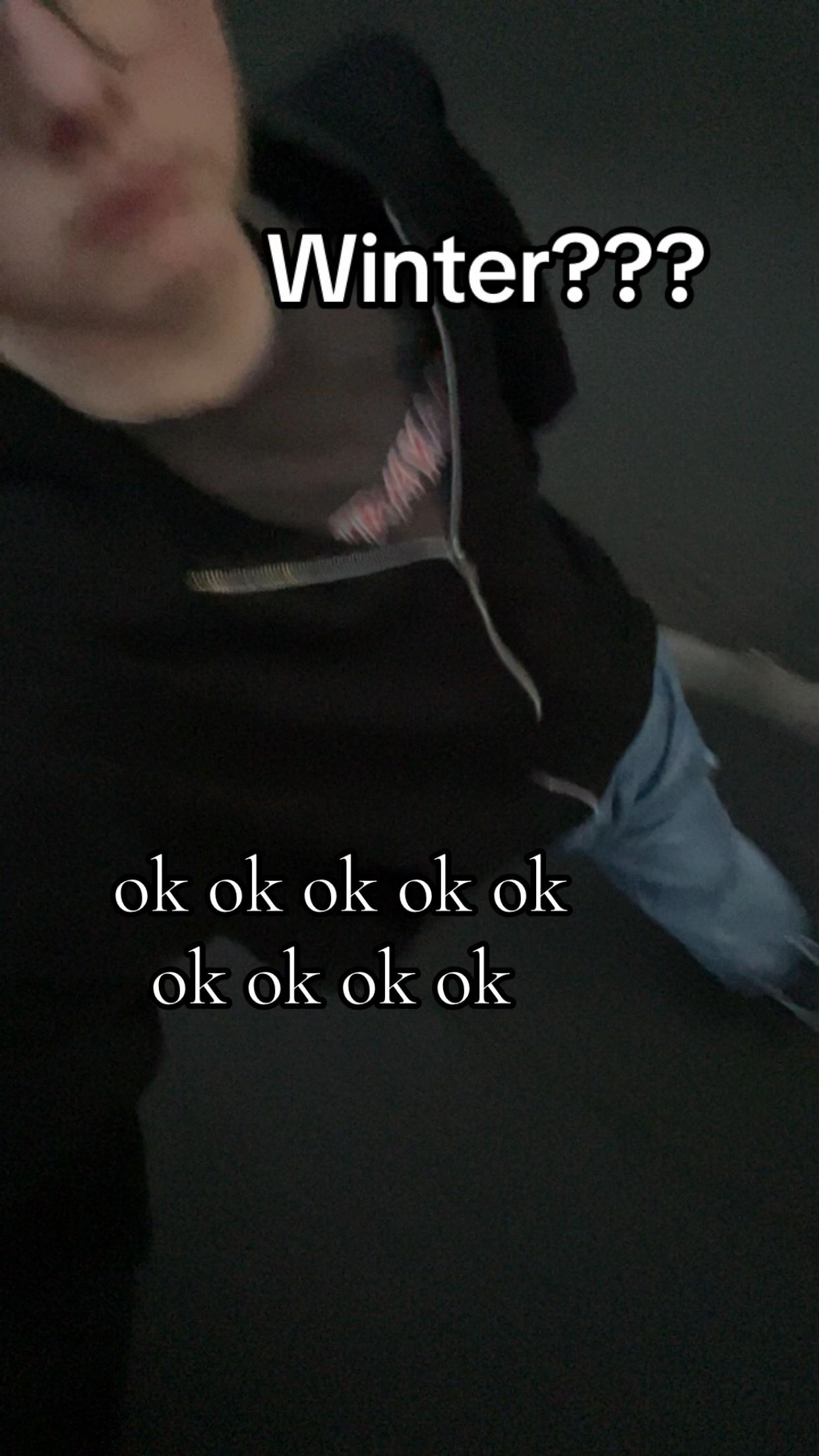 @⃟