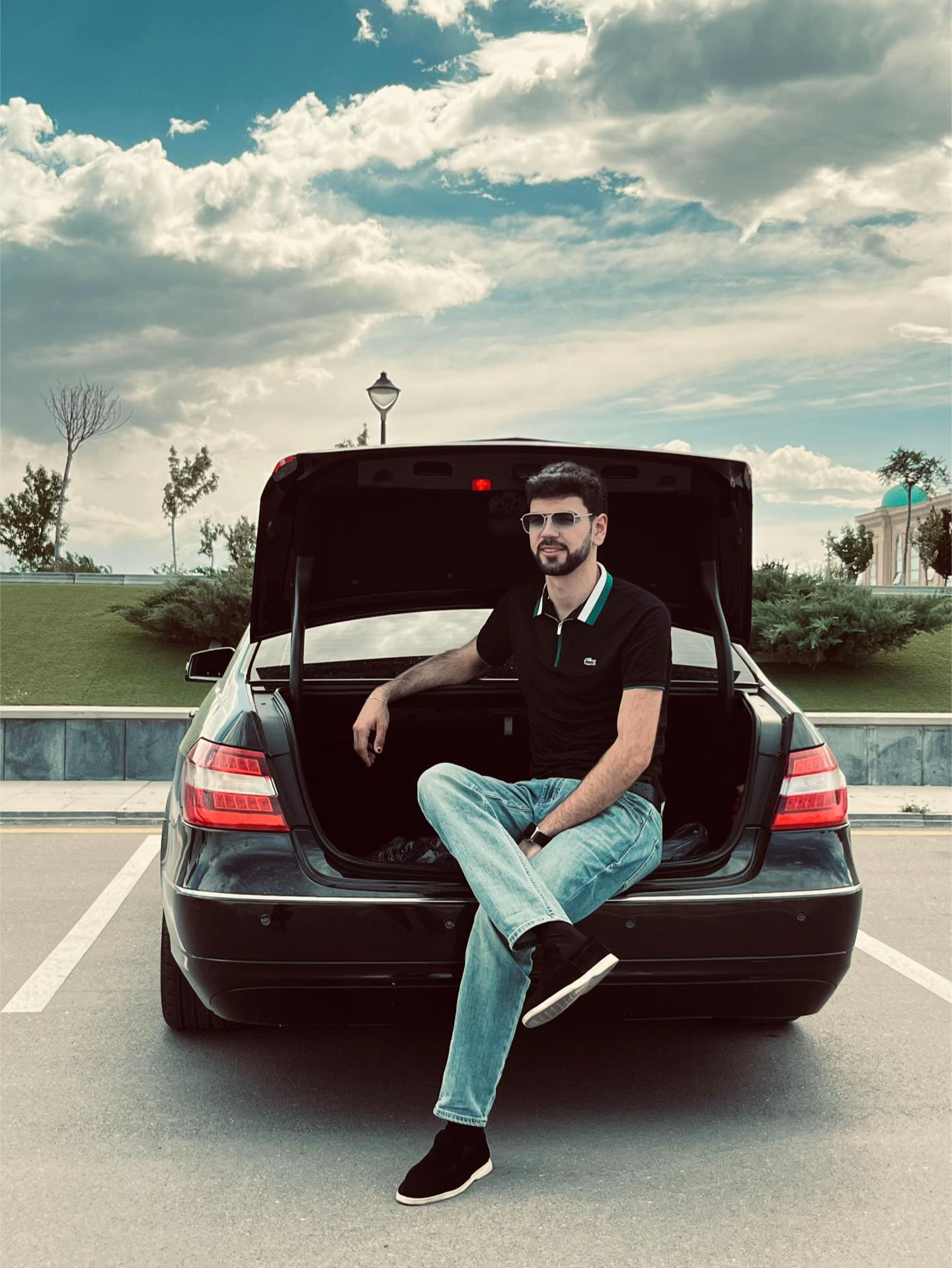 @𝐸.𝐵