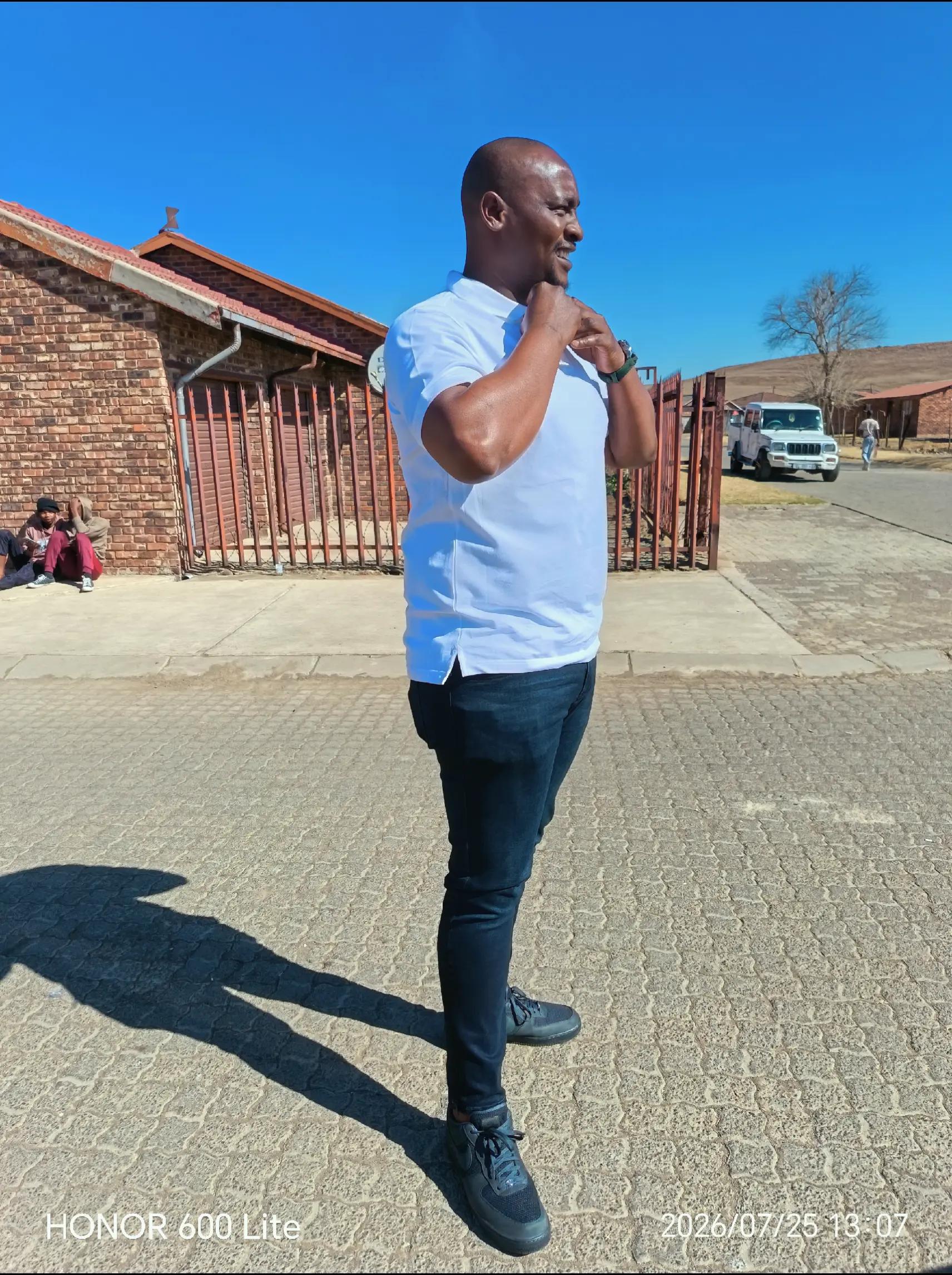 @Baba Lolonyo