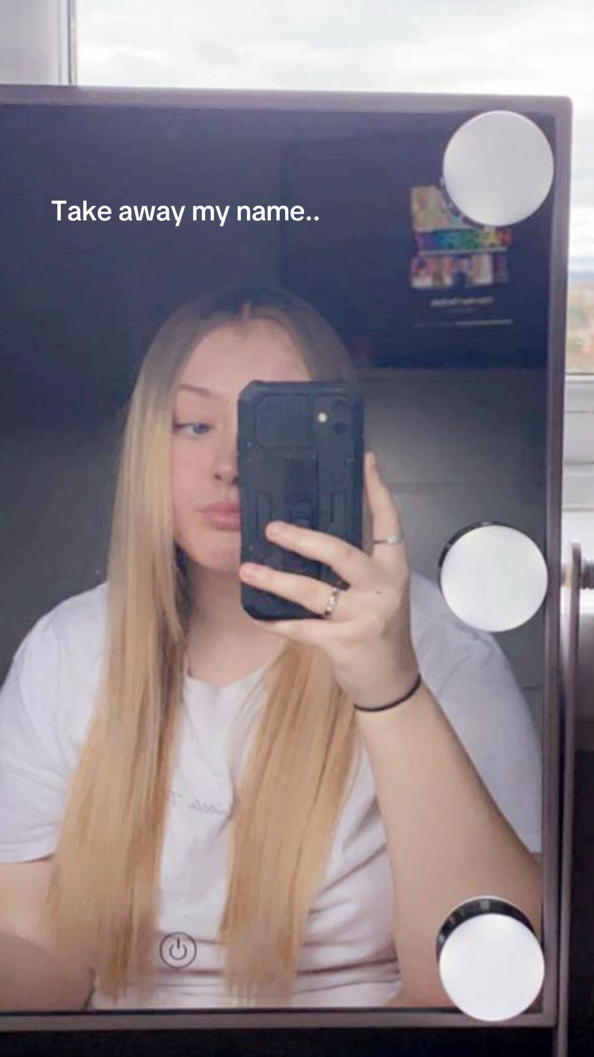 @Ellie-Mai🩷
