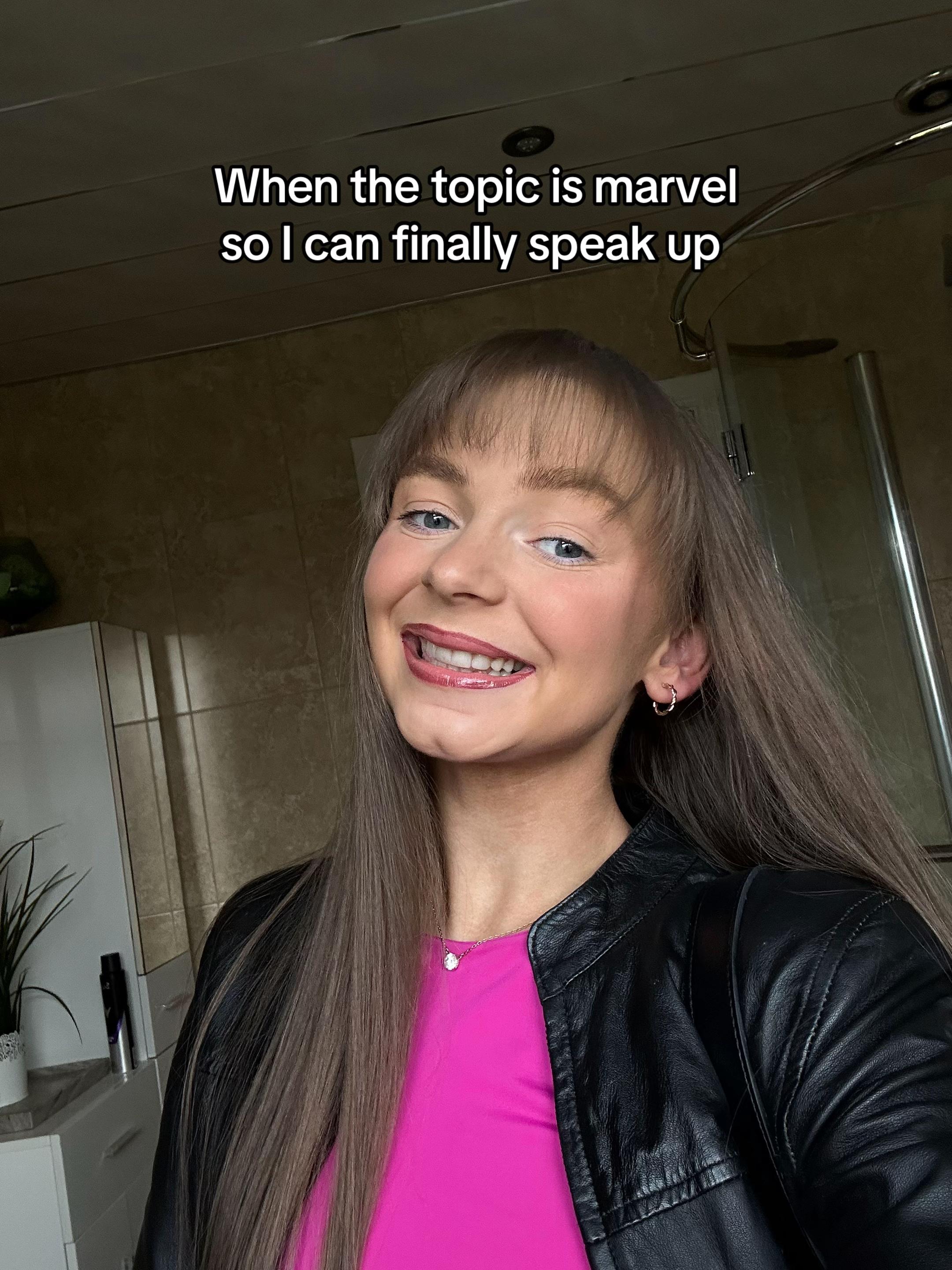 @Ellie Reads & Reacts ๐