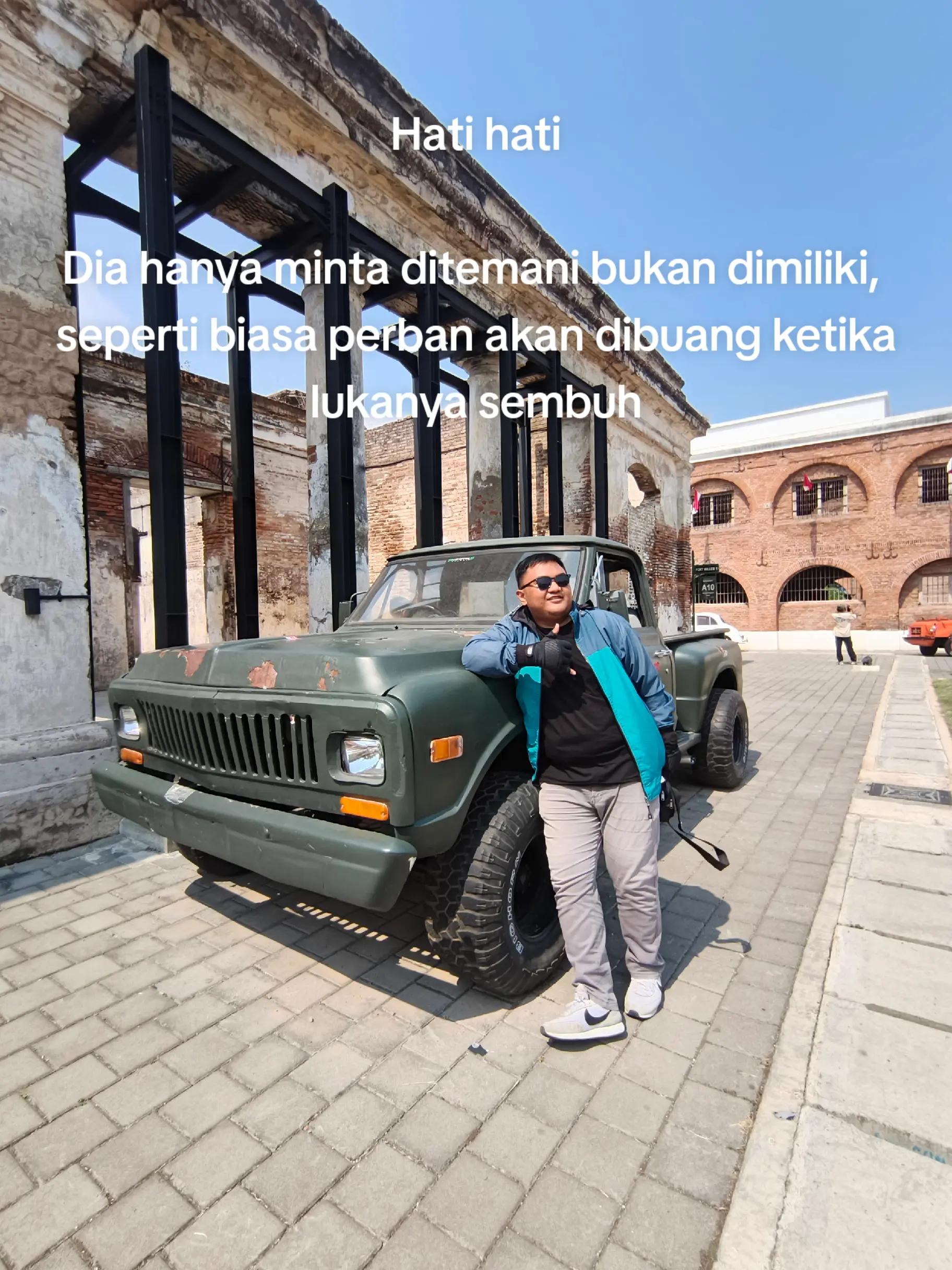 @Sebut saja R