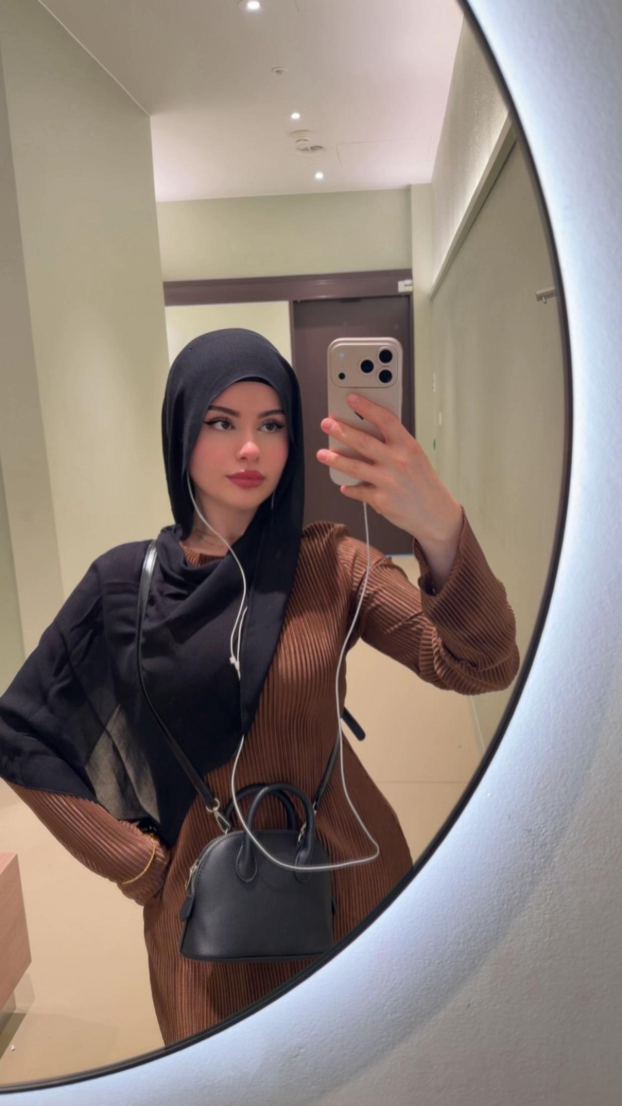 @🇦🇱