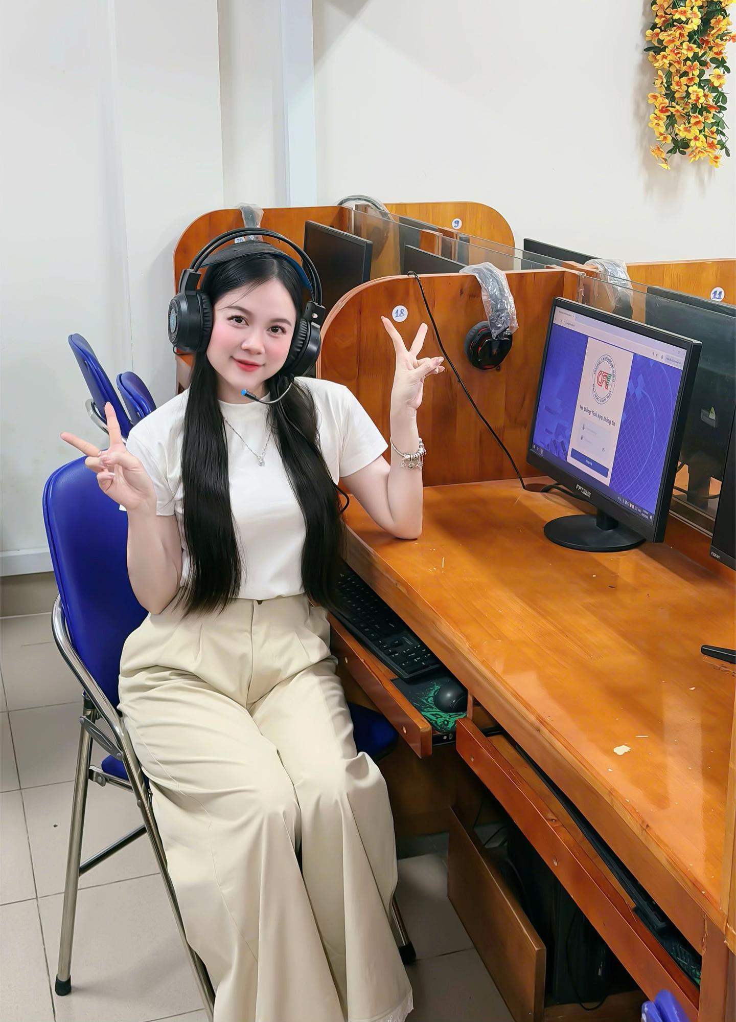 @Gia đình Mèo con
