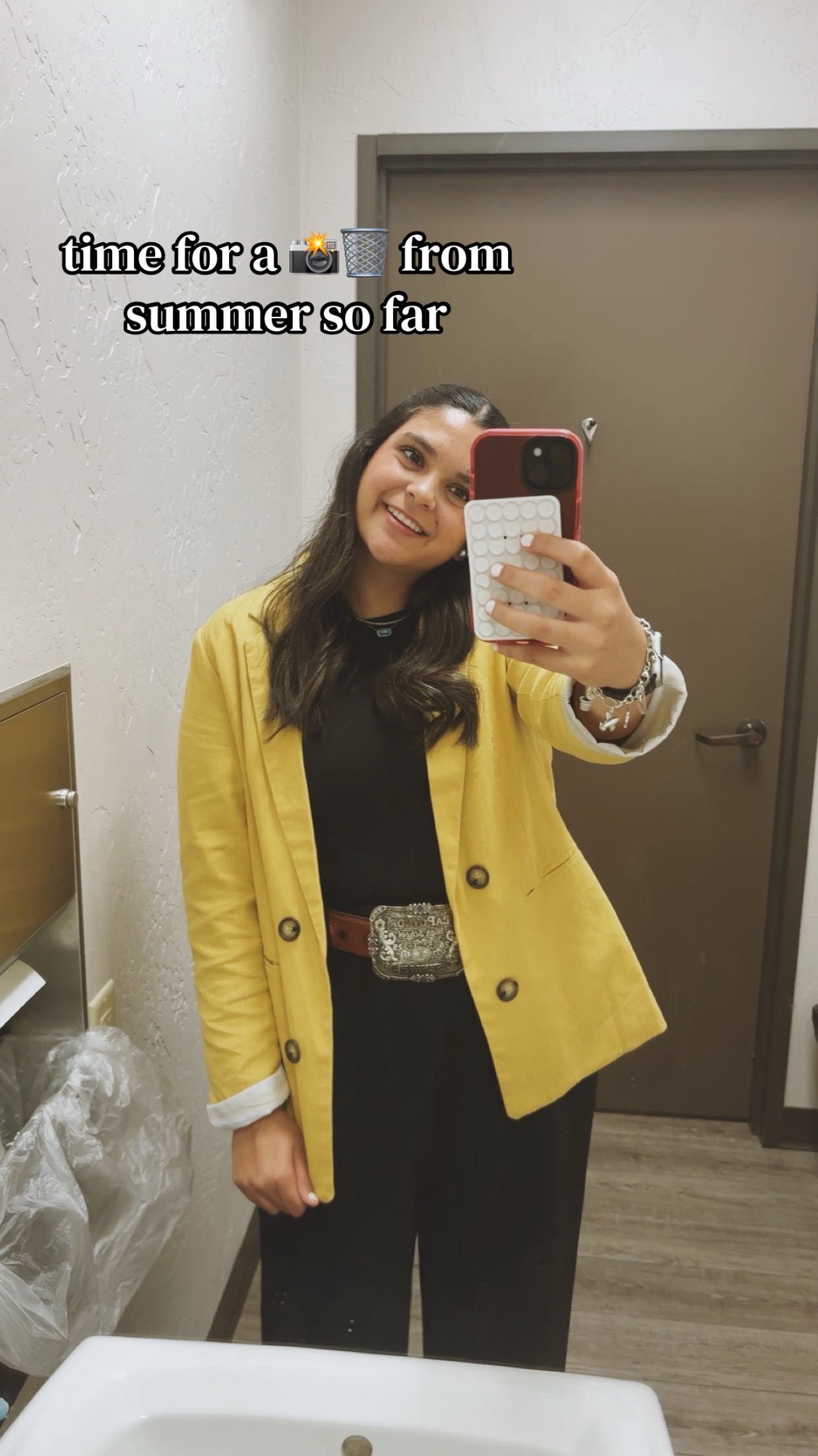 @adriana spammm💁🏽♀️