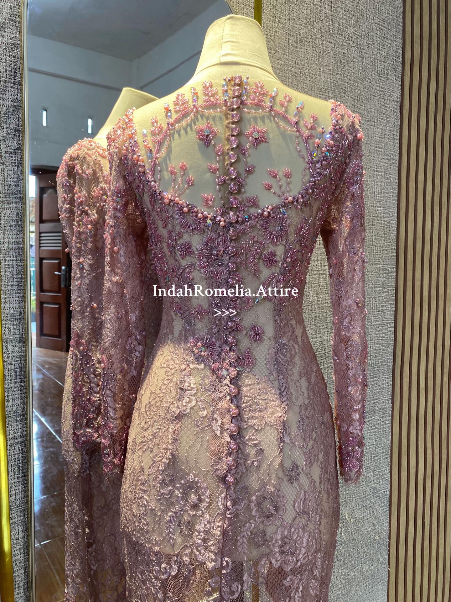@IndahRomelia.Attire