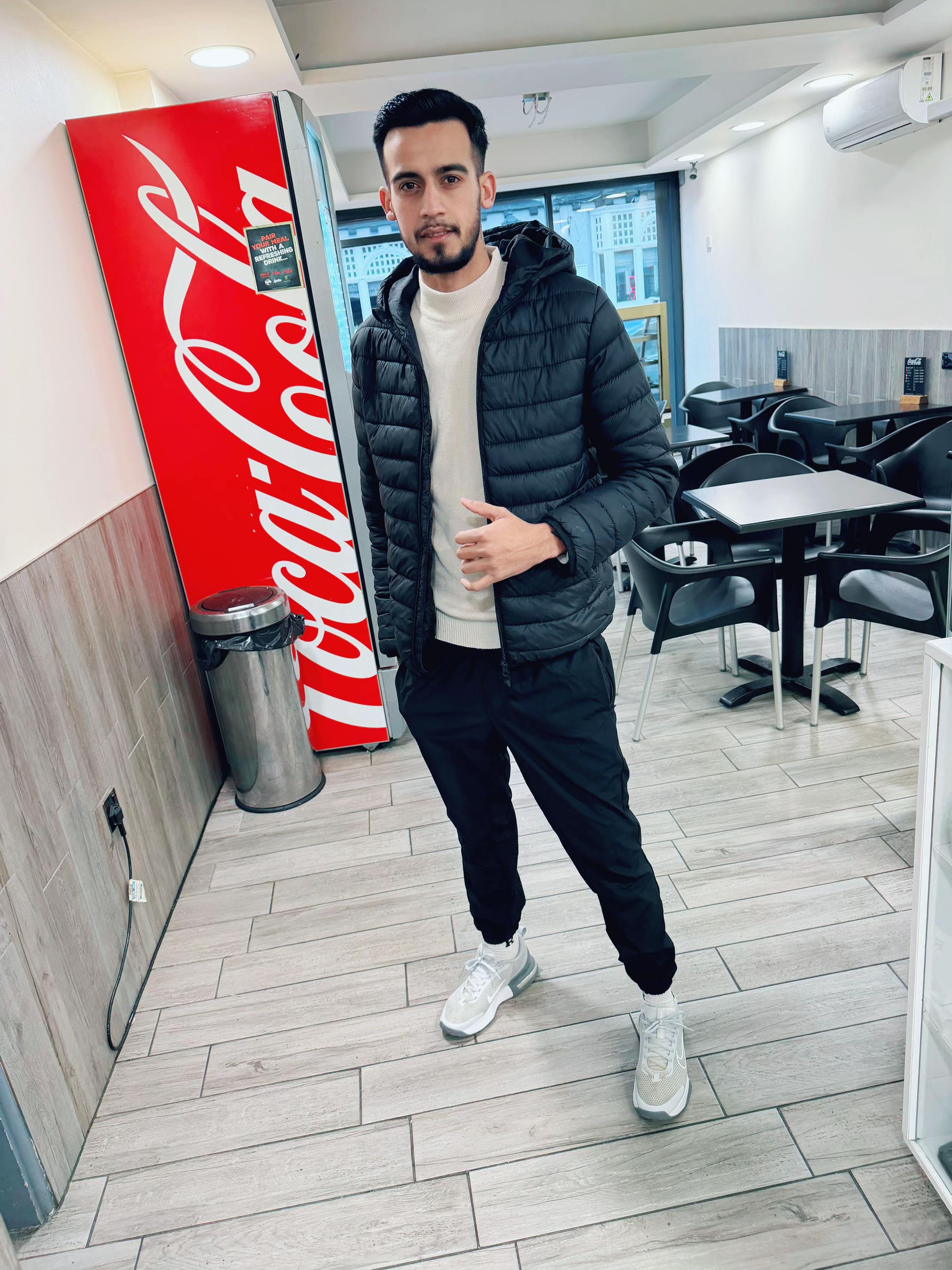 @Răzvan ✅ M❤️ LUIS