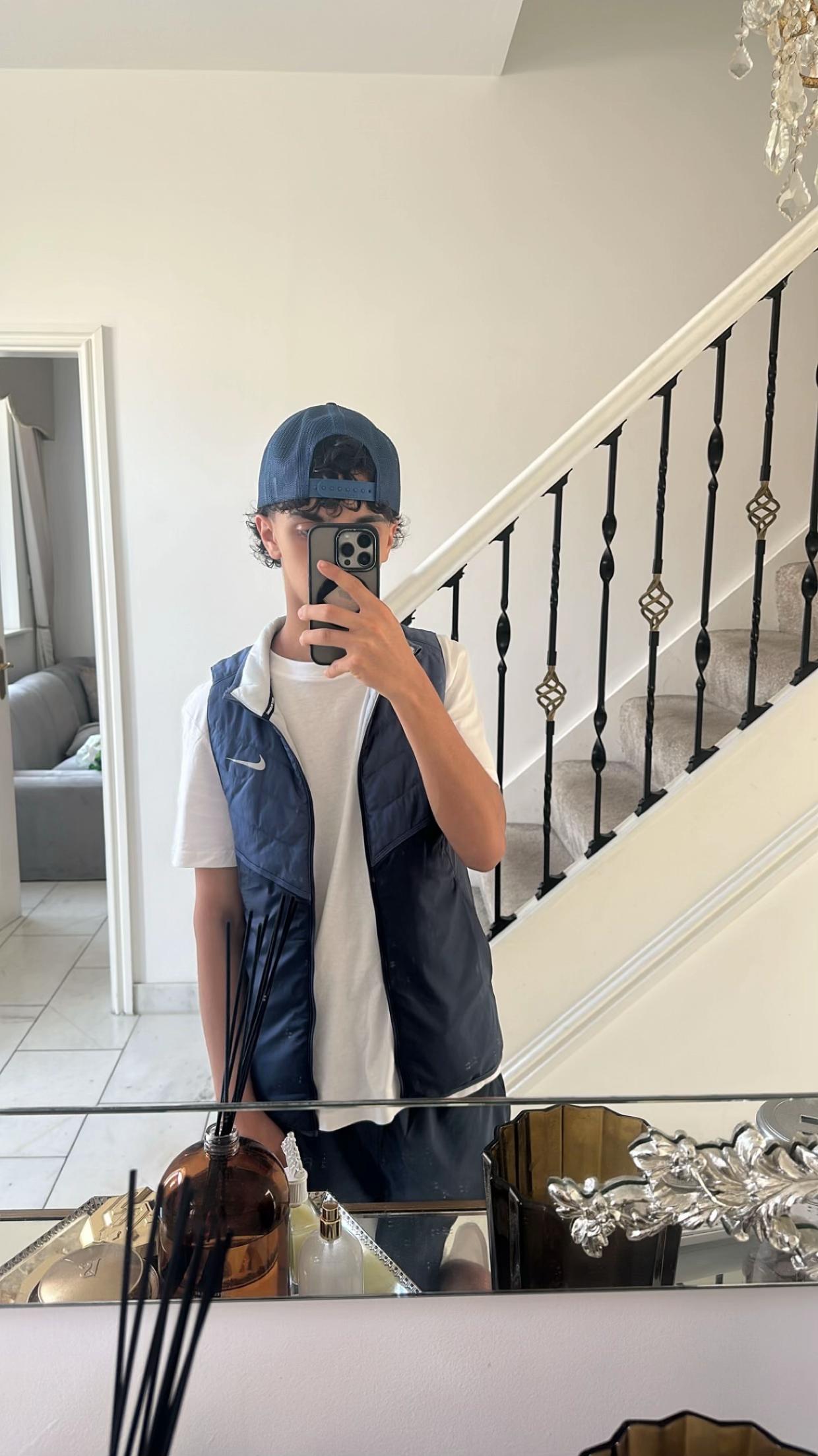 @YY