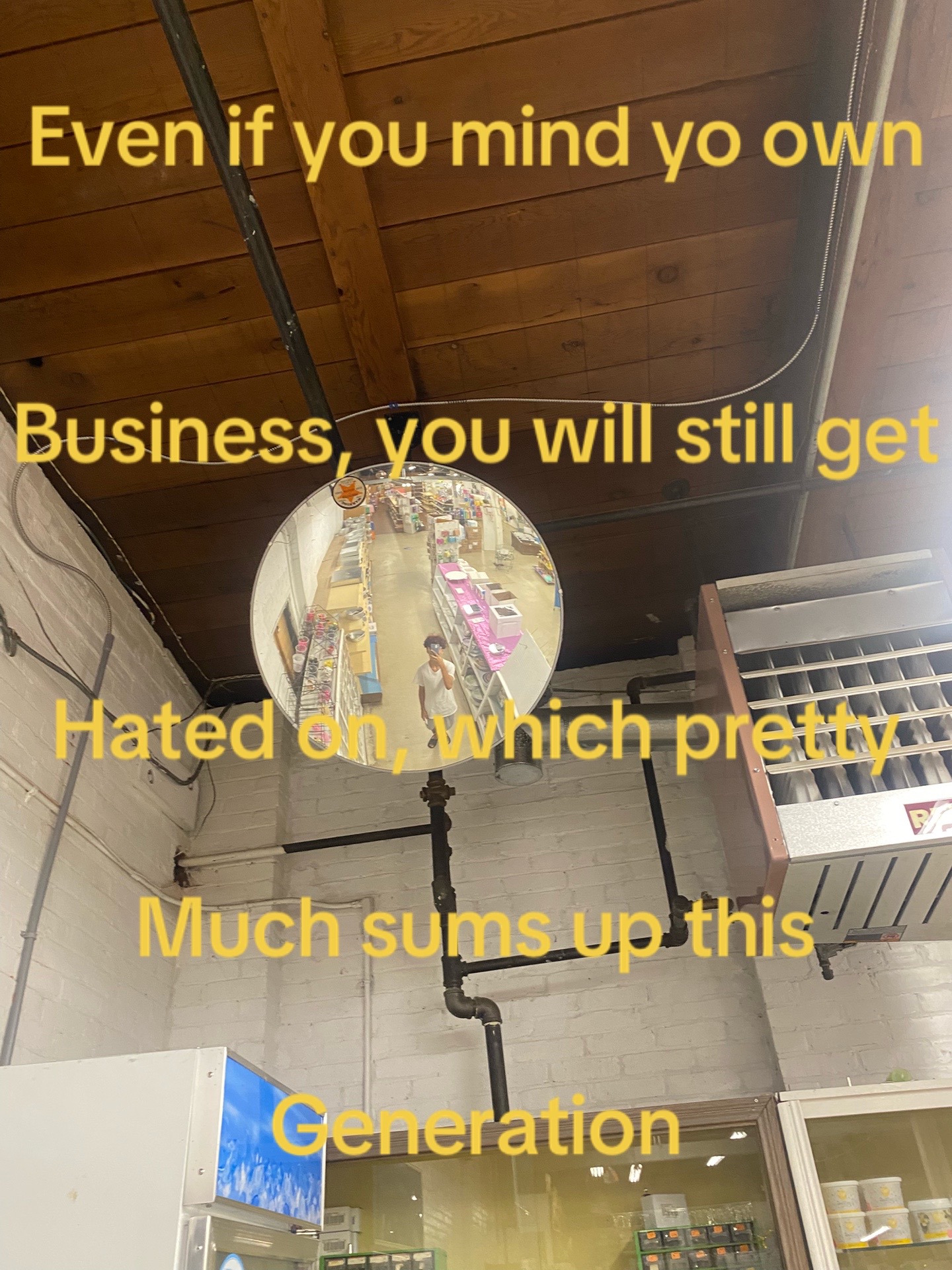 @￴