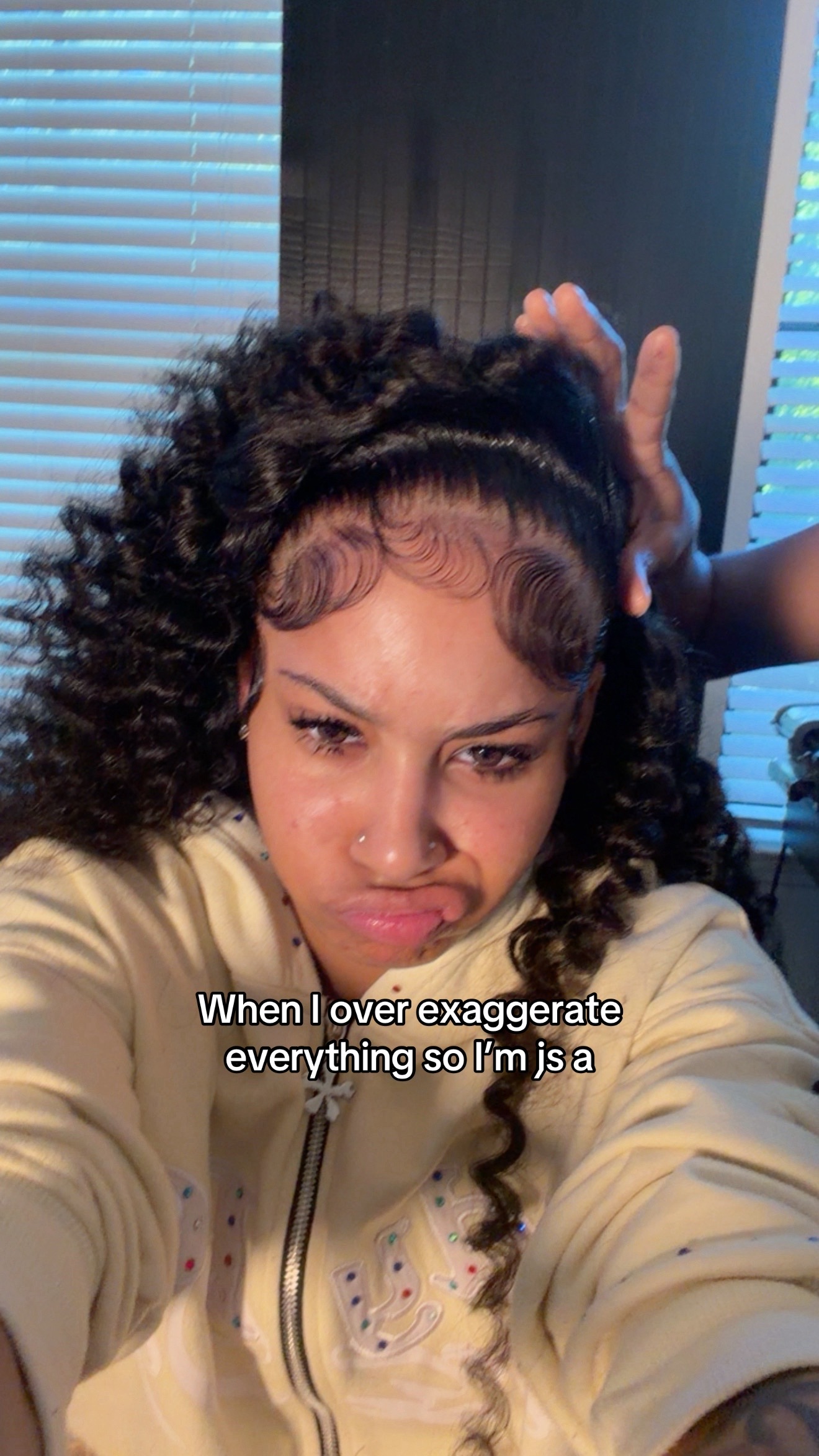 @NiyaaaDenee💕