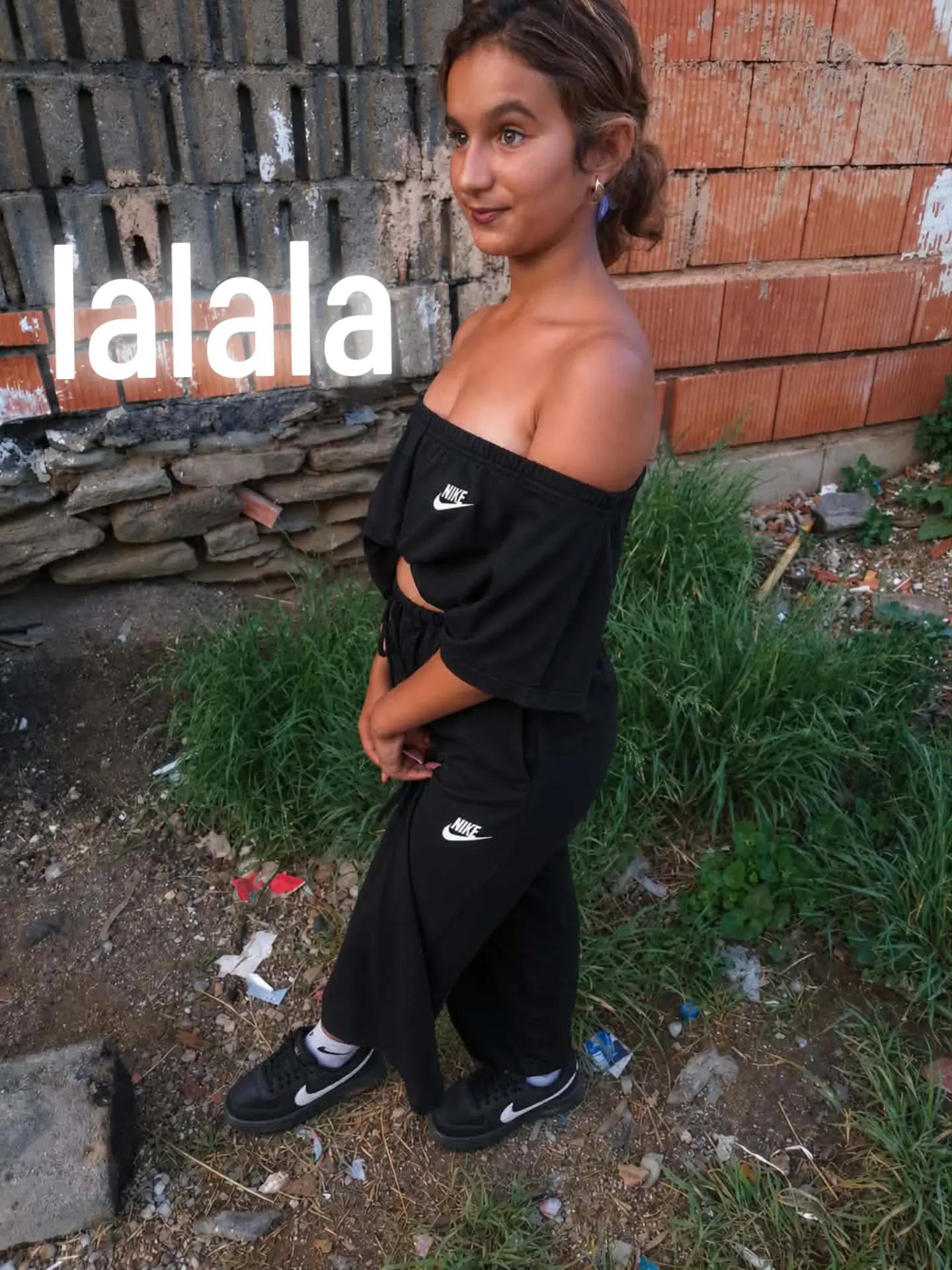 @julka🦋itz 💖yonnz🤍🖤šhee