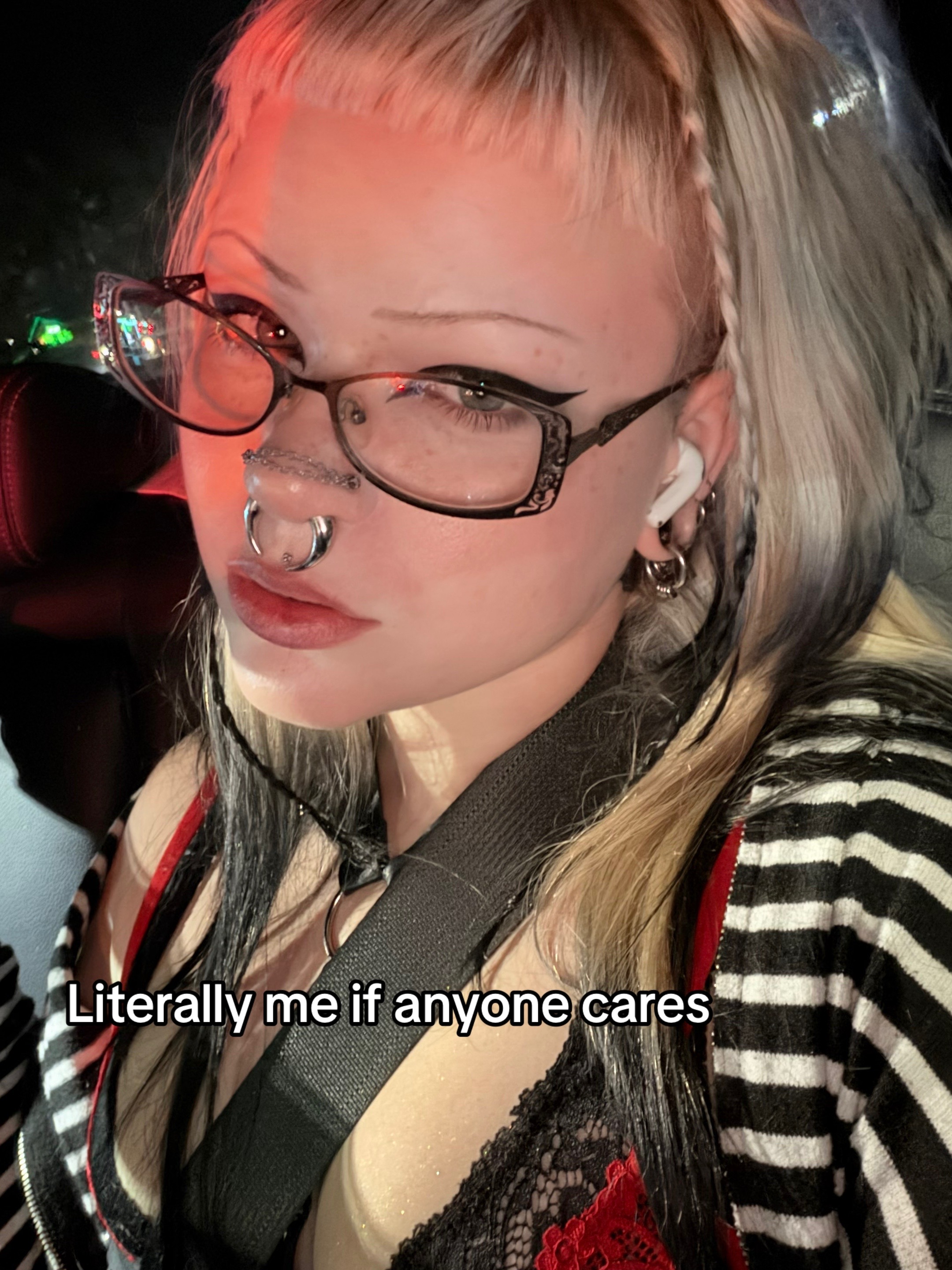 @FULLM3T4LFA3RIE